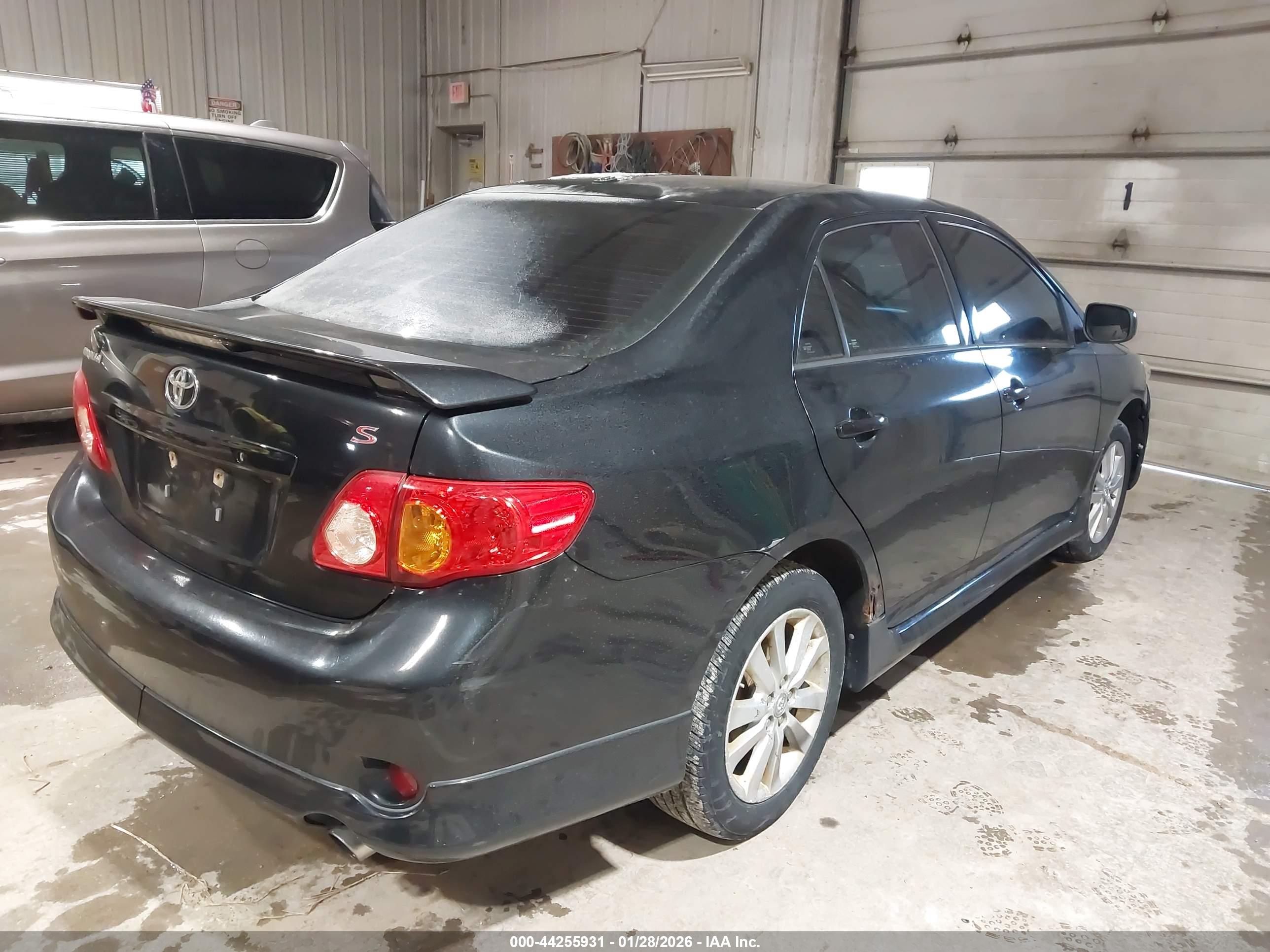TOYOTA COROLLA image 4