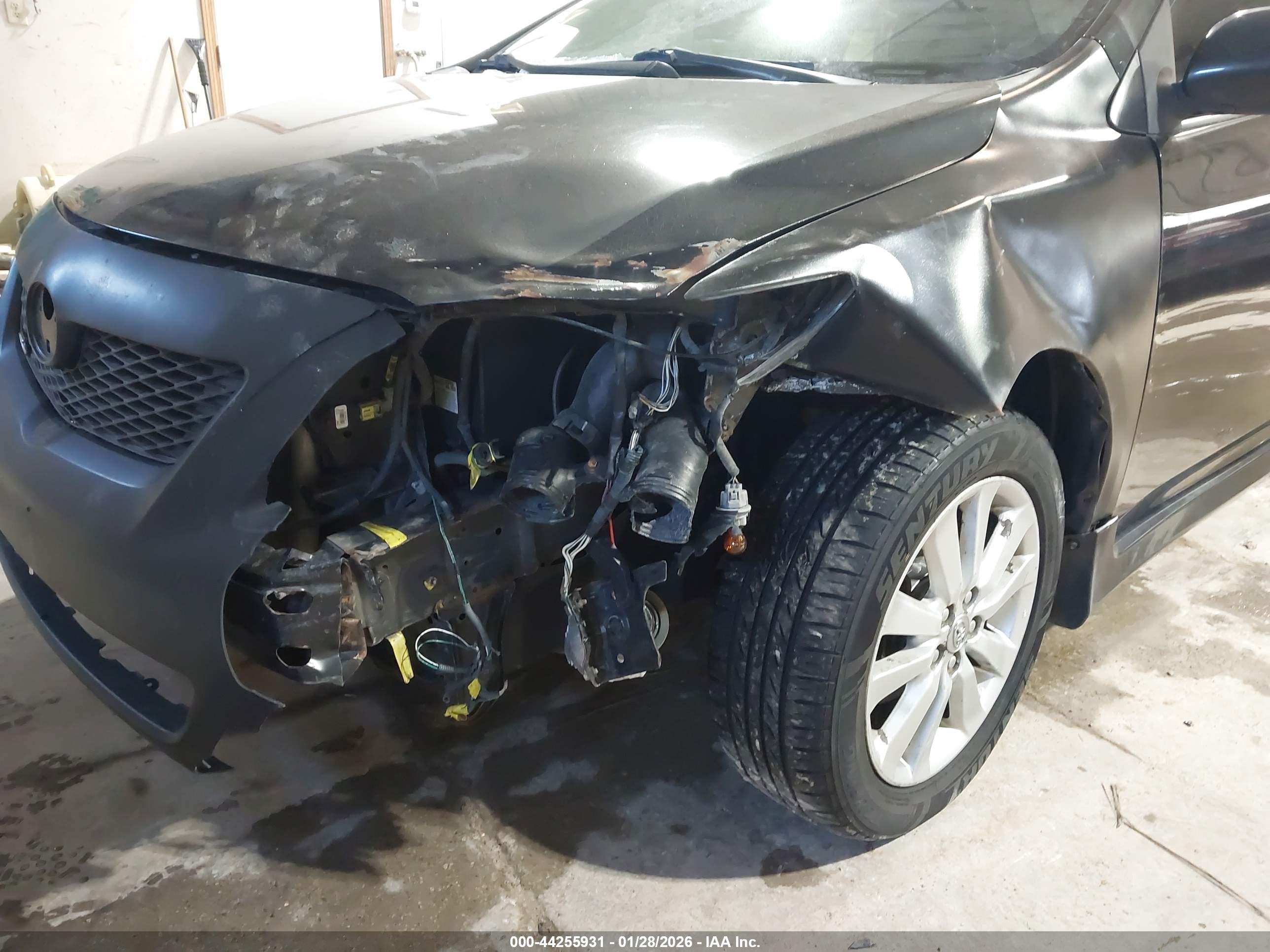 TOYOTA COROLLA image 6