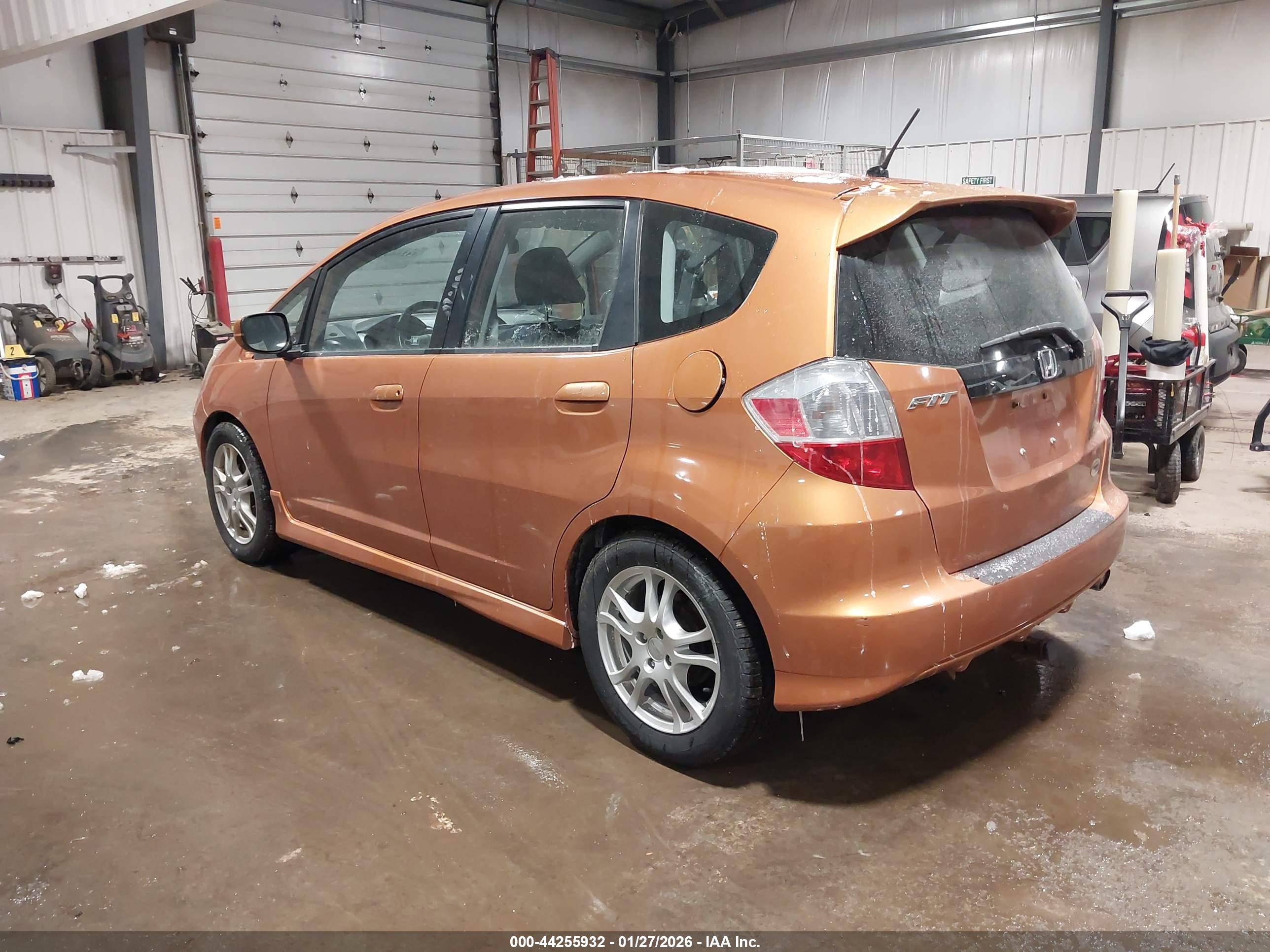HONDA FIT image 3