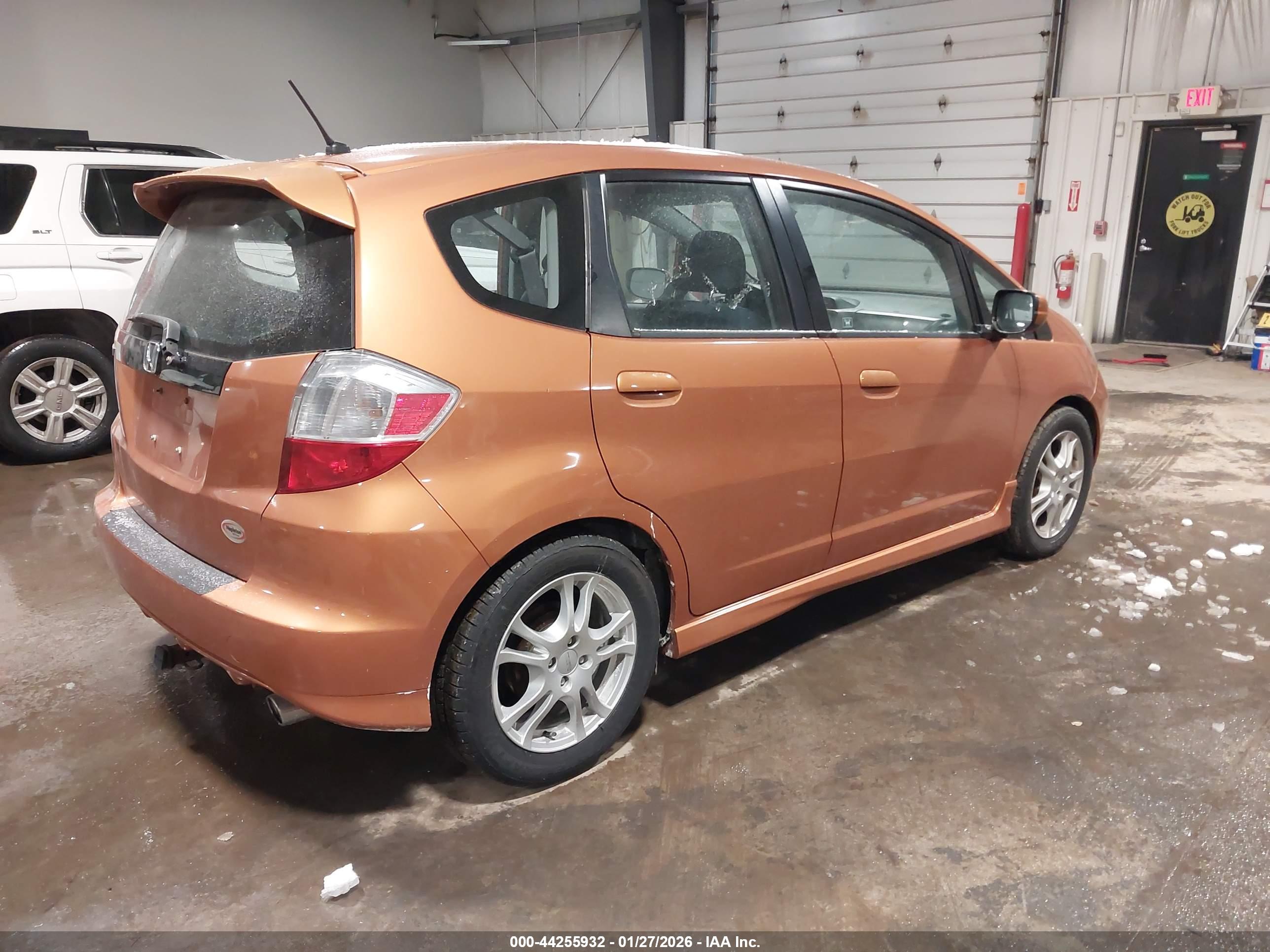 HONDA FIT image 4