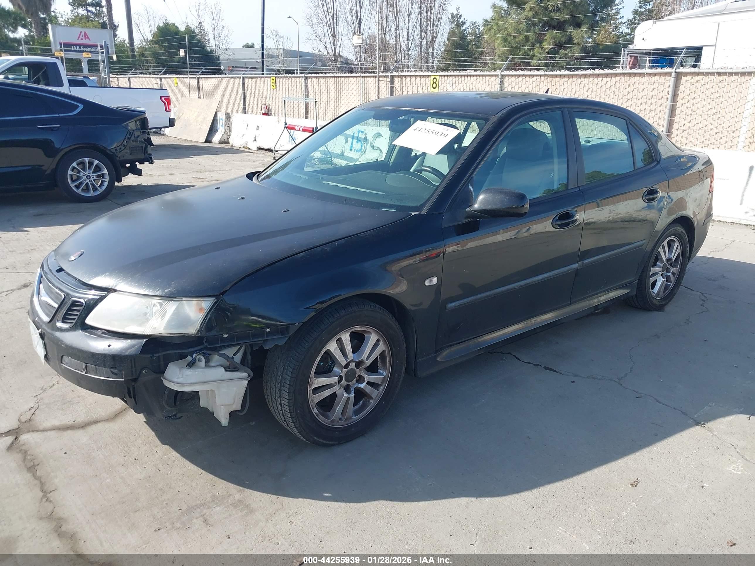 SAAB 9-3 image 2
