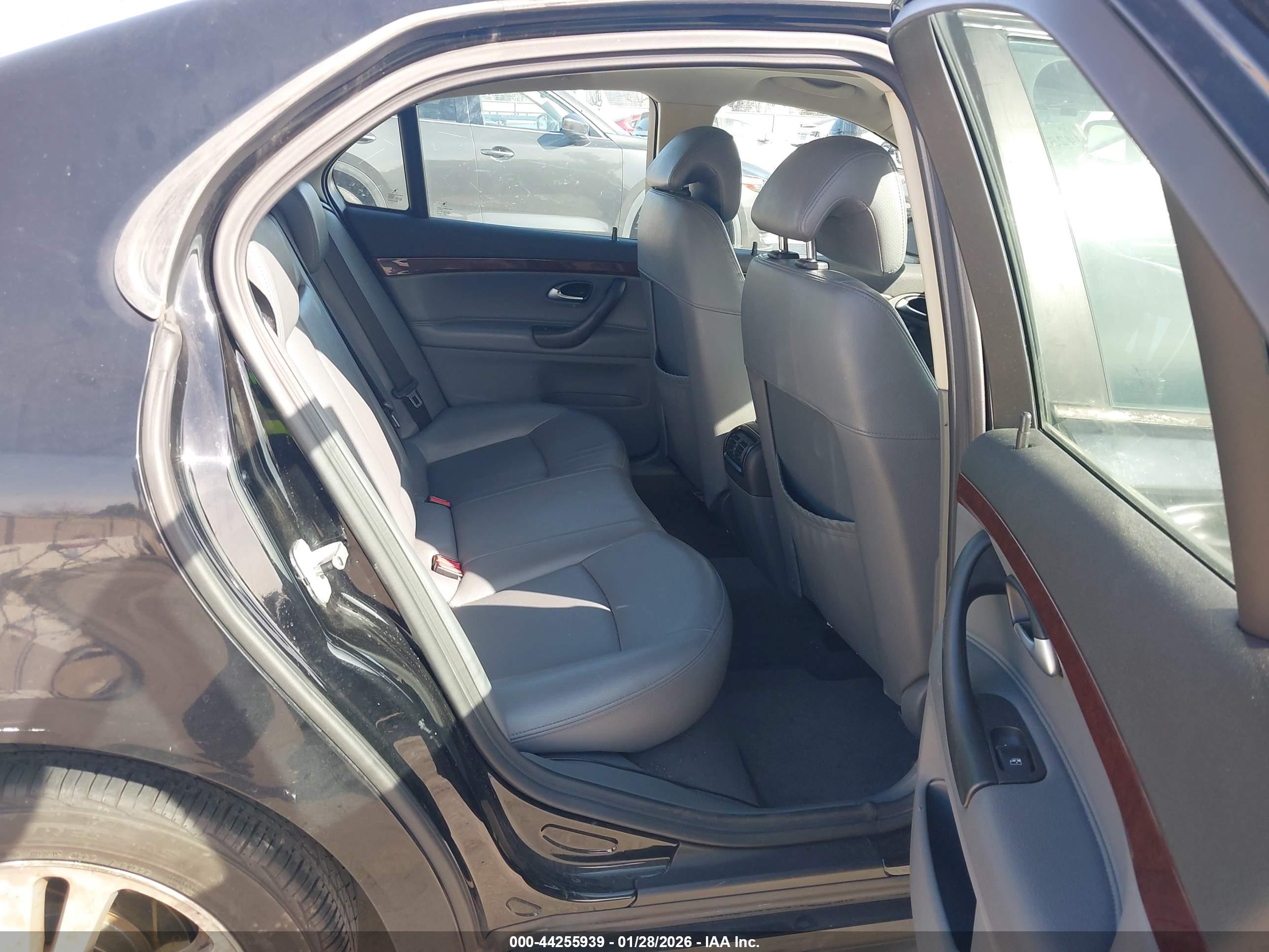 SAAB 9-3 image 8
