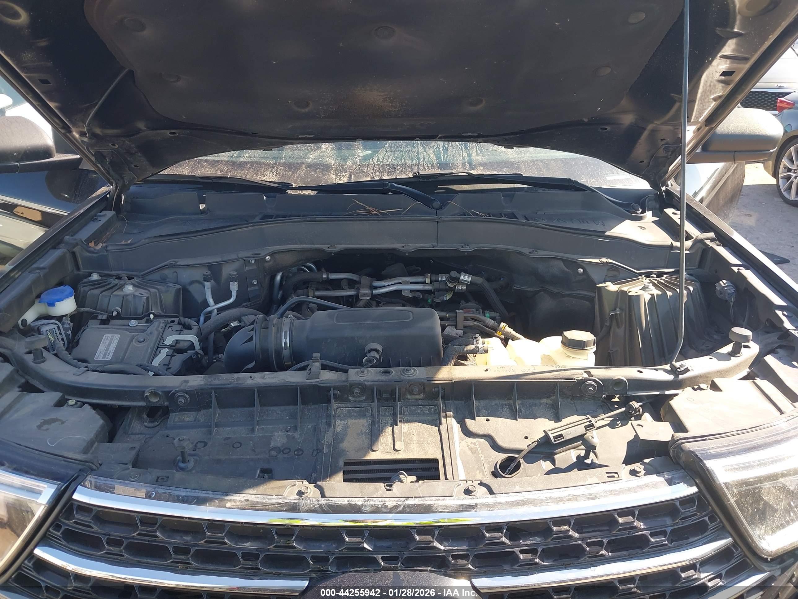 FORD EXPLORER image 10