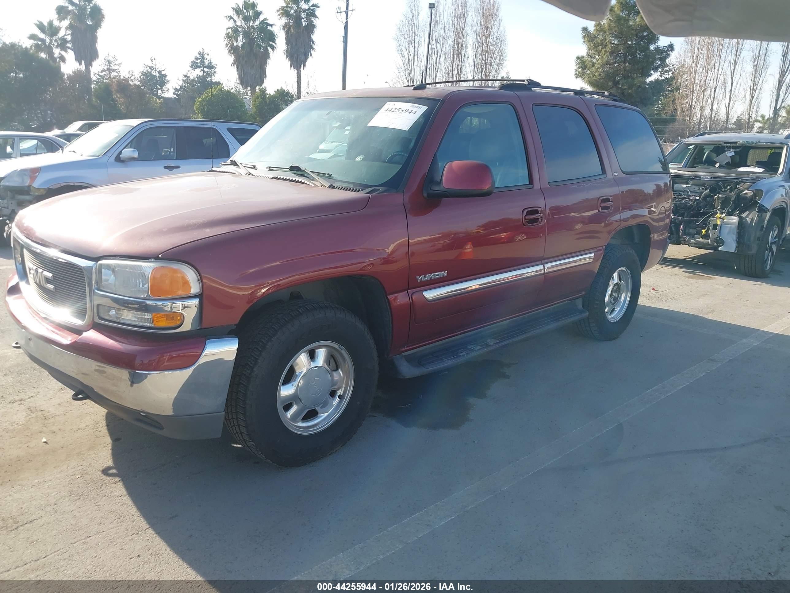 GMC YUKON image 2