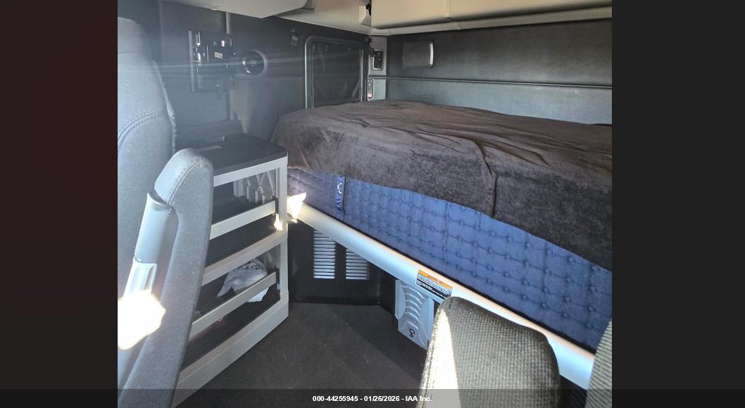 KENWORTH T680 image 5