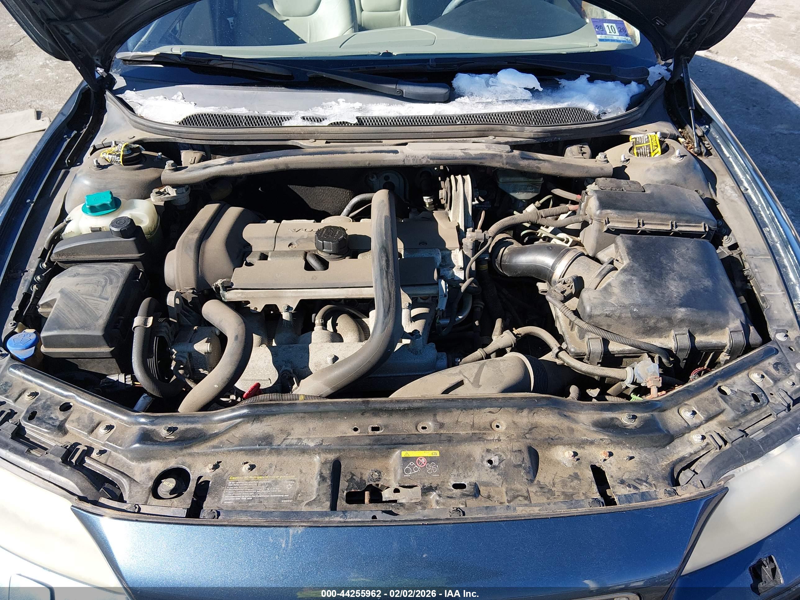 VOLVO S60 image 10