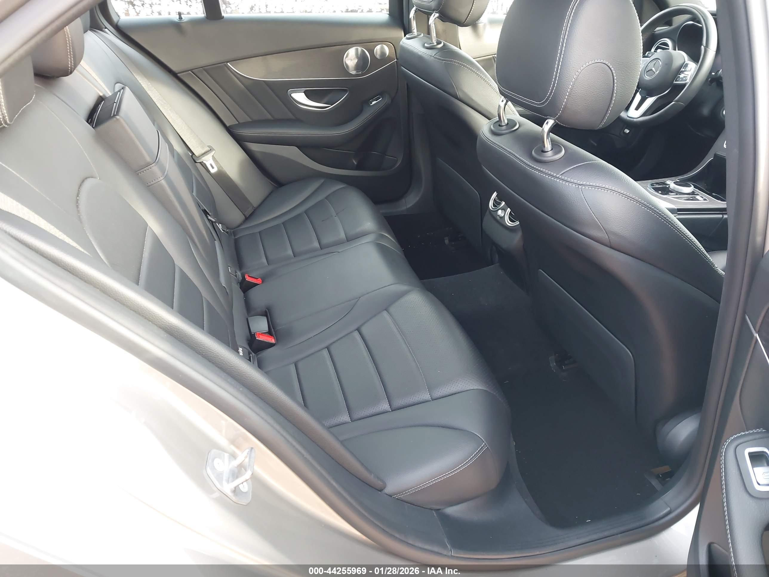 MERCEDES-BENZ C image 8