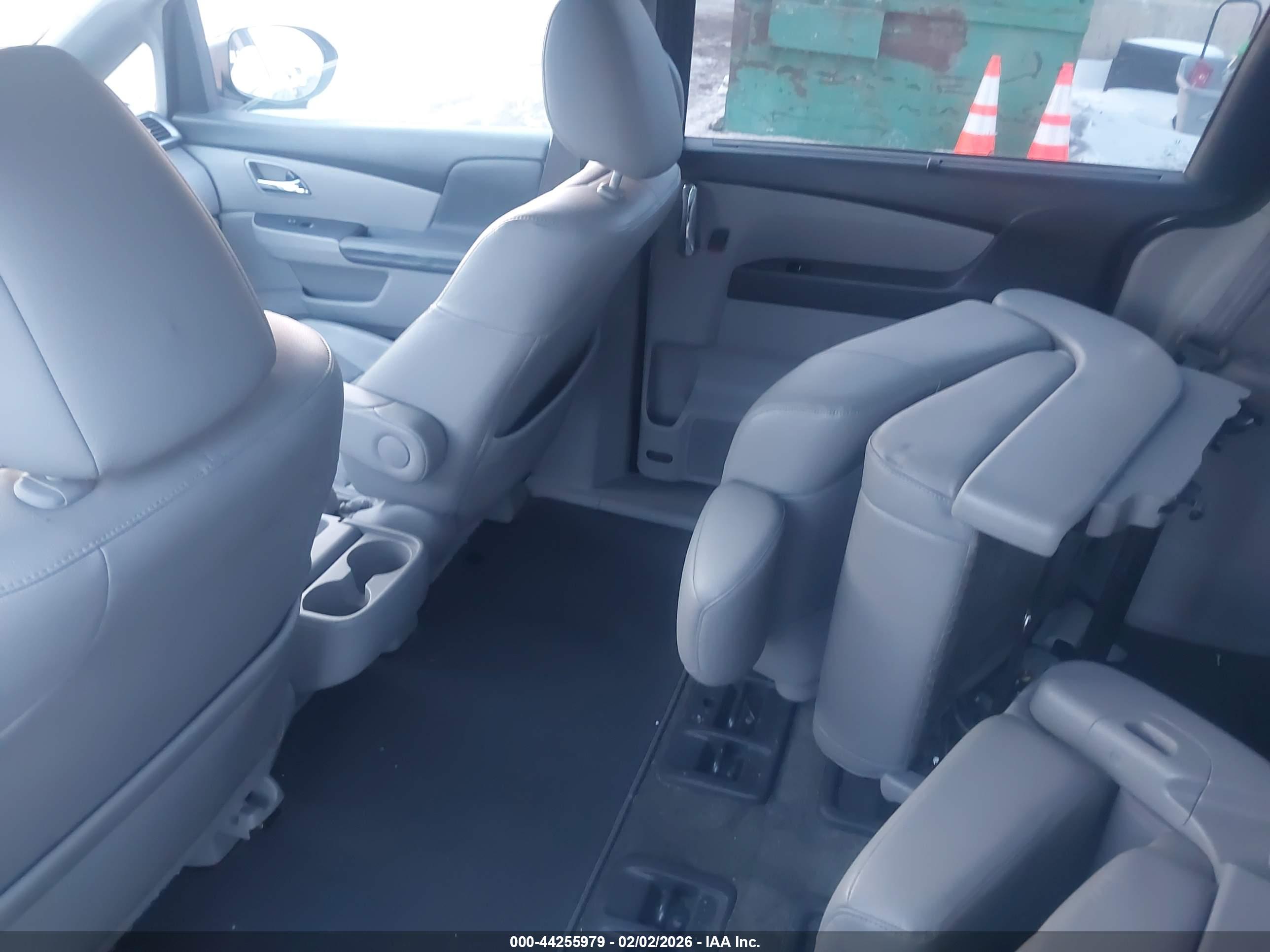 HONDA ODYSSEY image 8