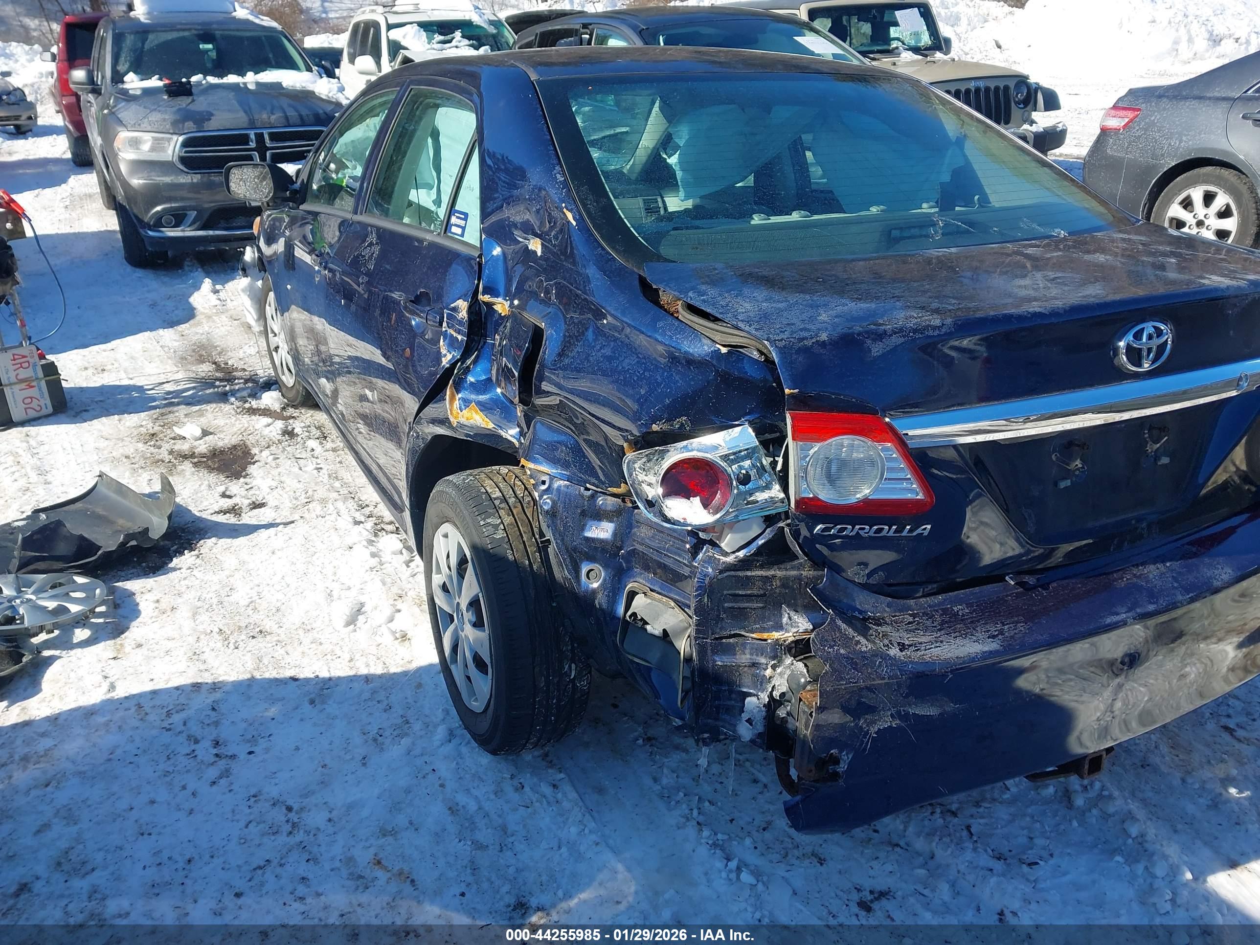 TOYOTA COROLLA image 3