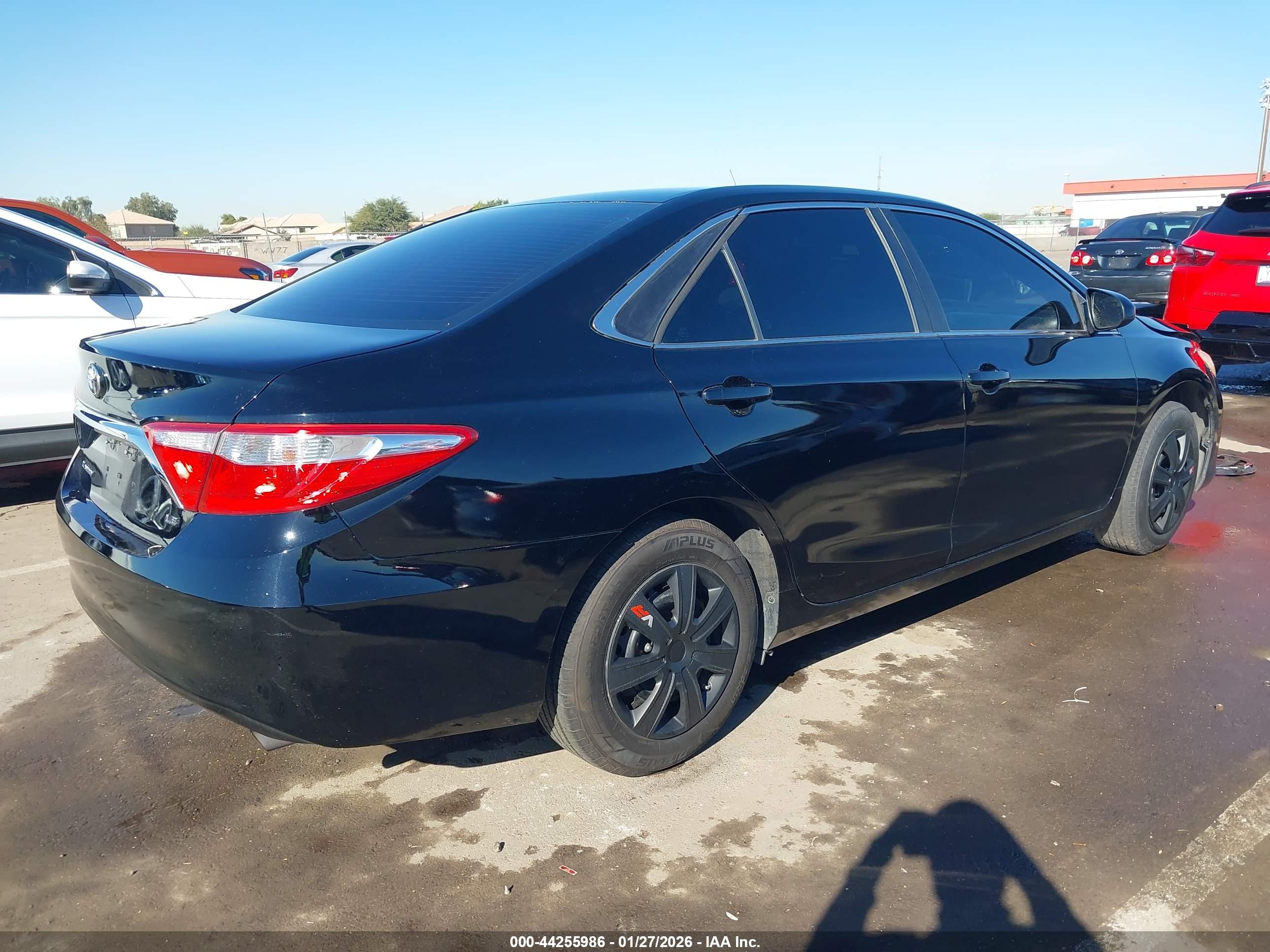 TOYOTA CAMRY image 4
