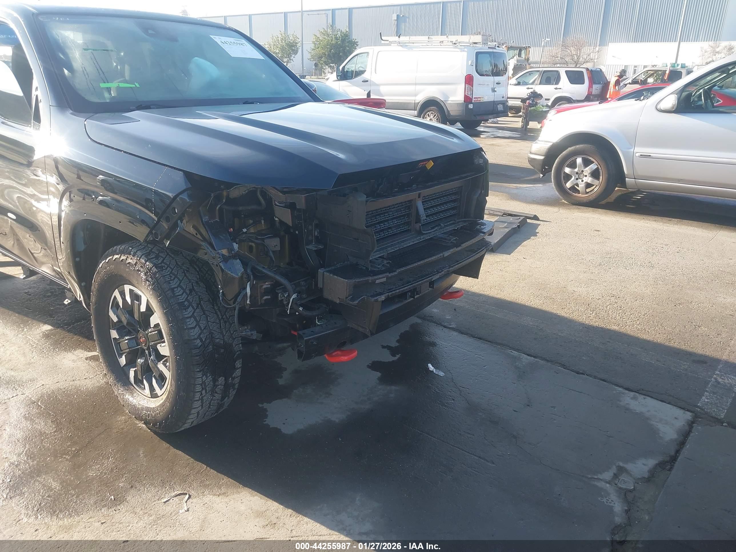NISSAN FRONTIER image 6