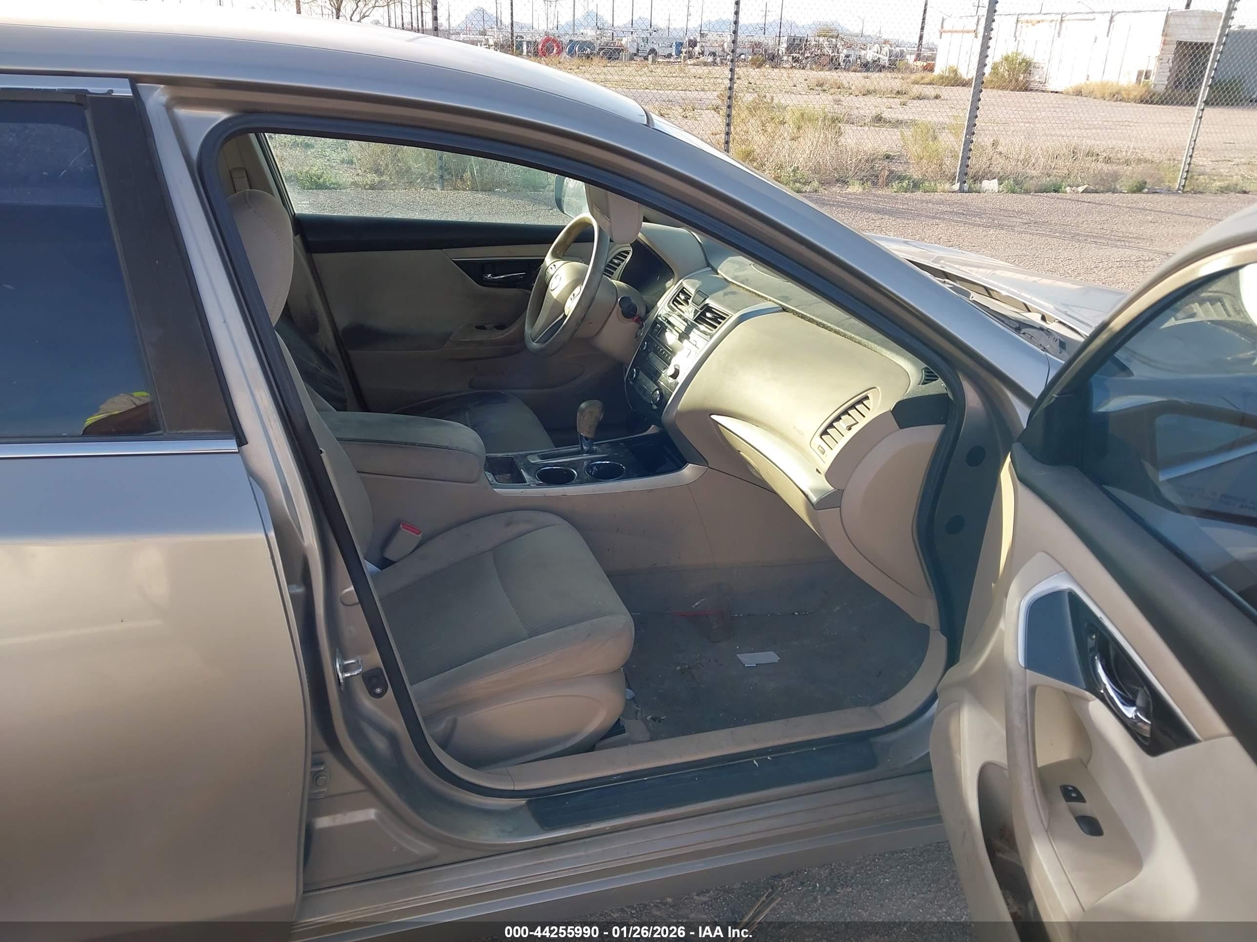 NISSAN ALTIMA image 5