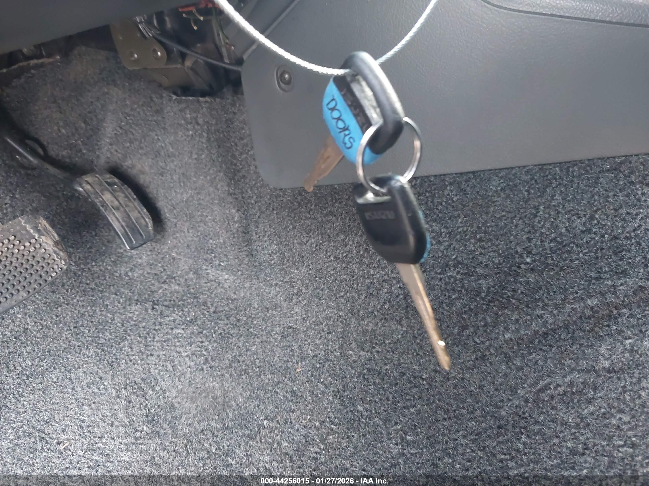 ISUZU RODEO image 11