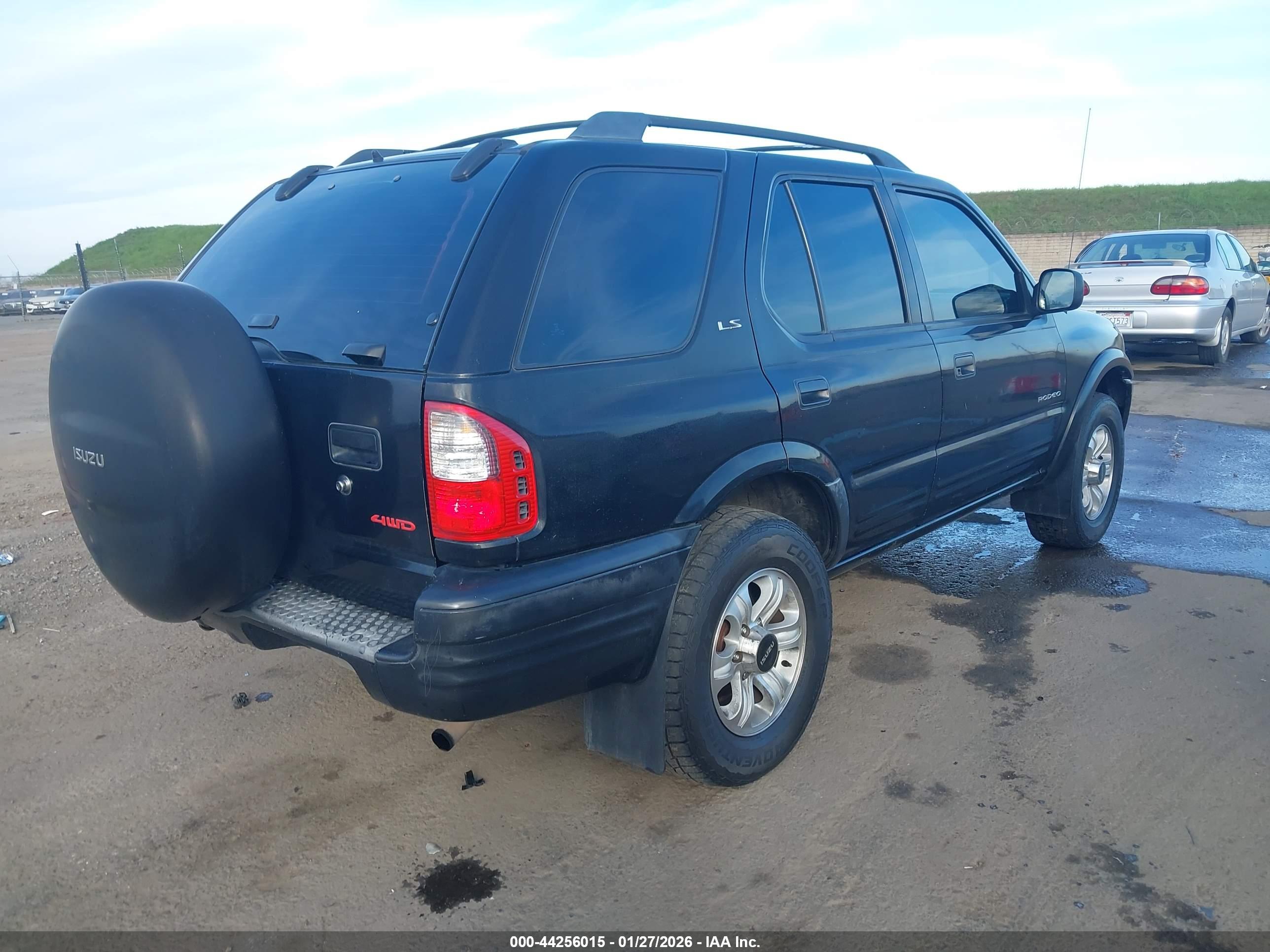 ISUZU RODEO image 4