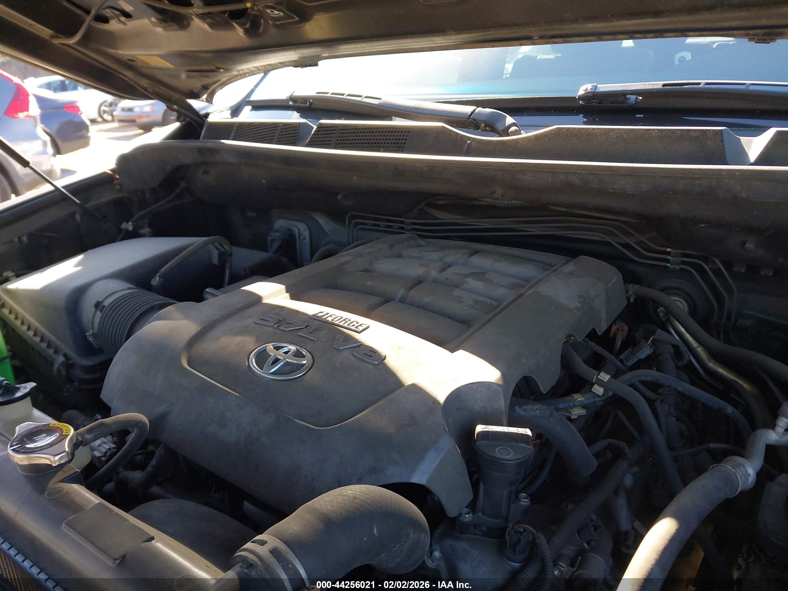 TOYOTA TUNDRA image 10