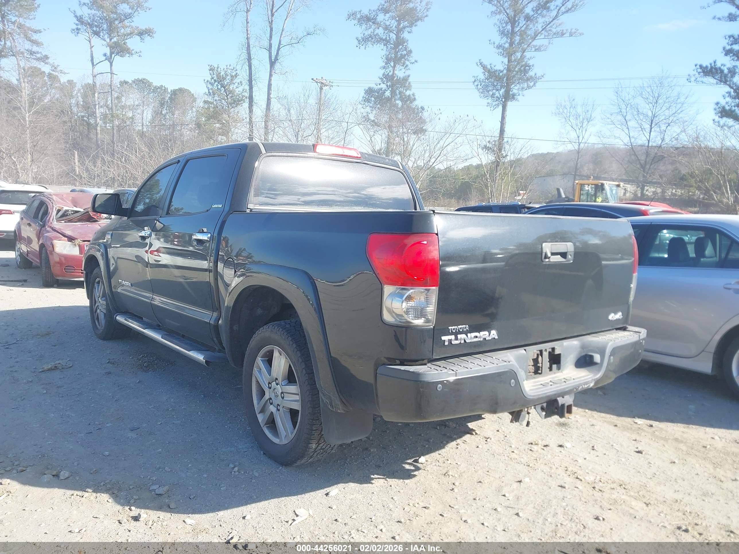 TOYOTA TUNDRA image 3