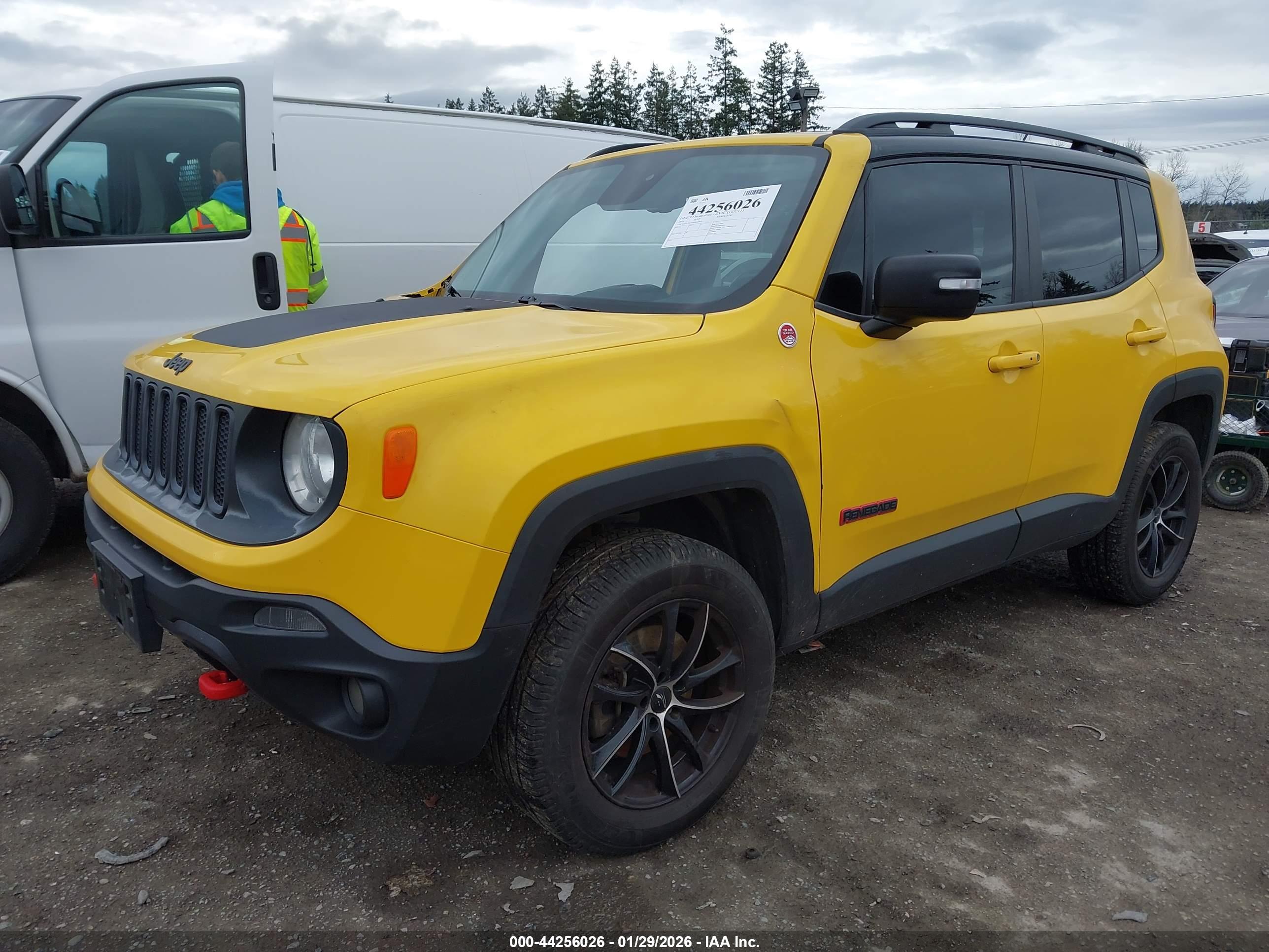 JEEP RENEGADE image 2