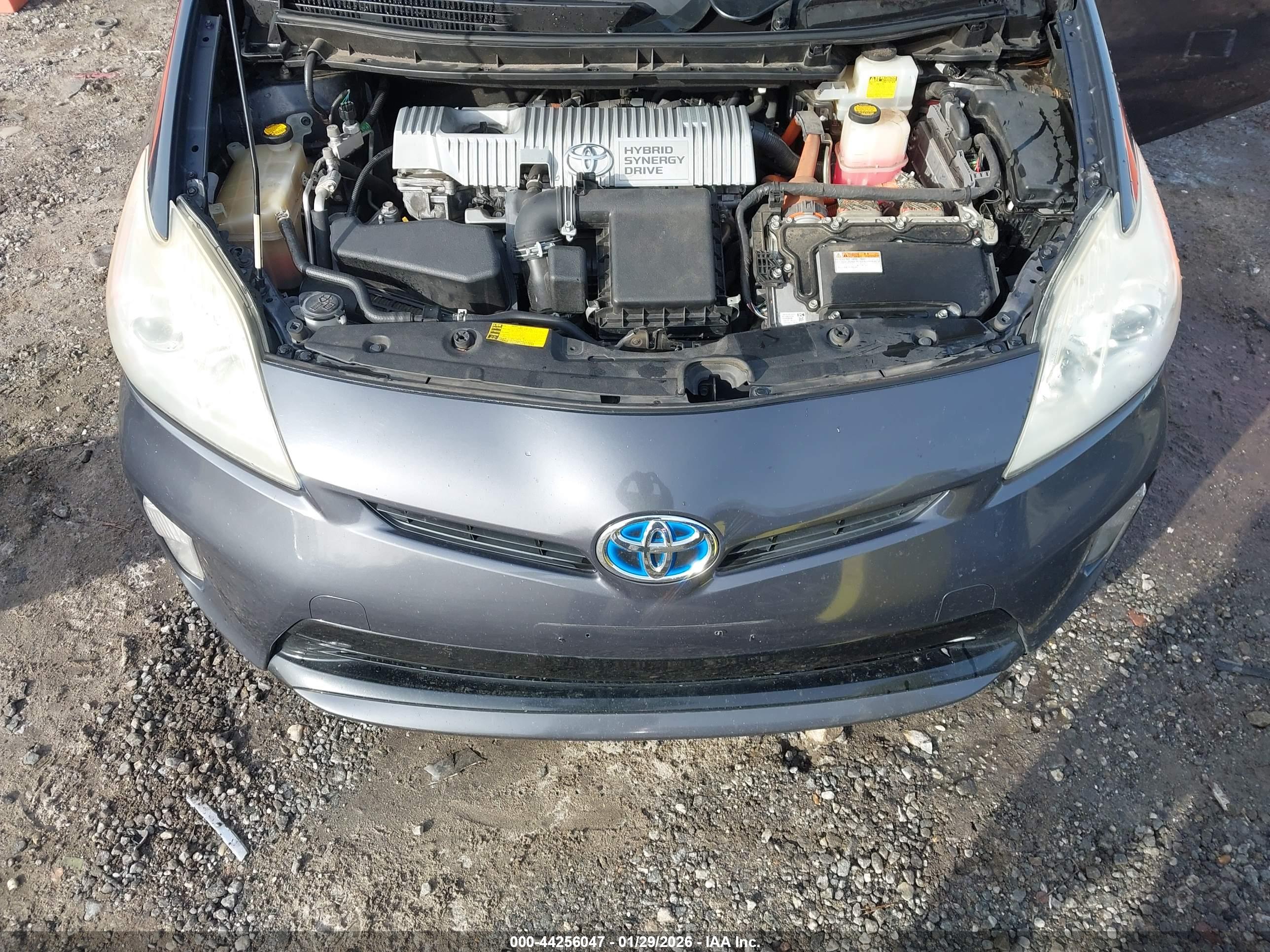 TOYOTA PRIUS image 10