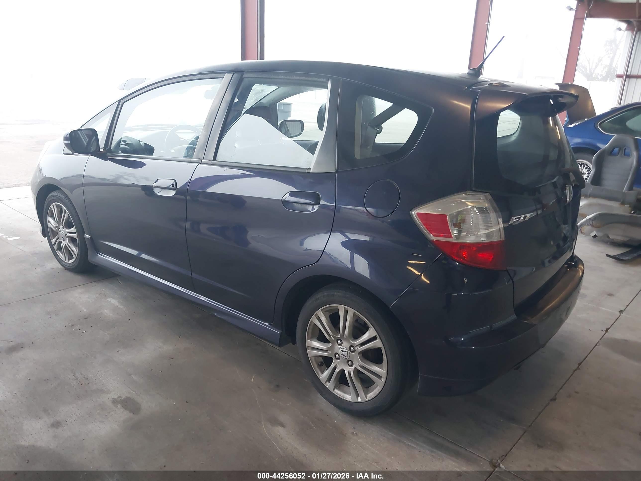 HONDA FIT image 3