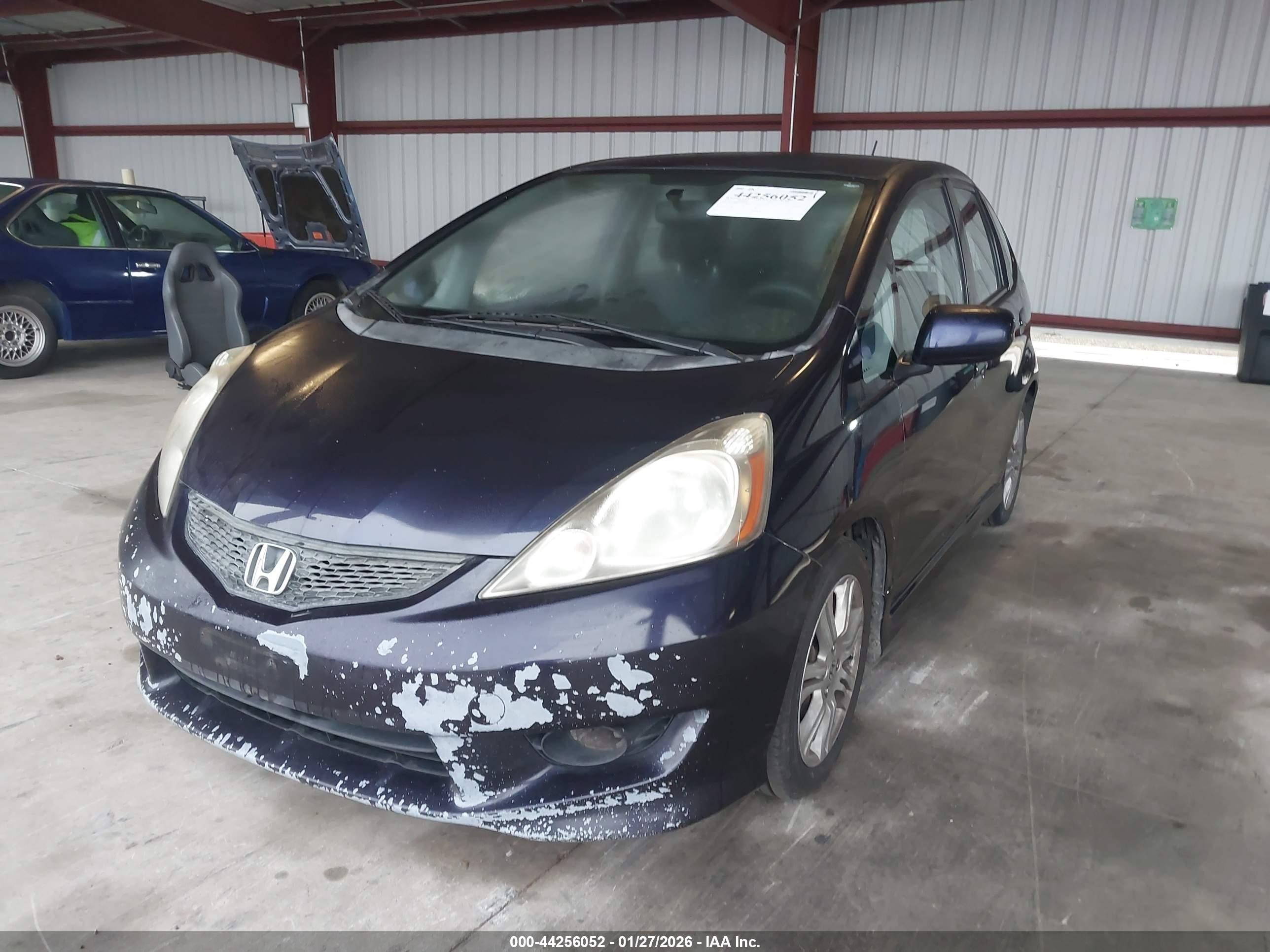 HONDA FIT image 6