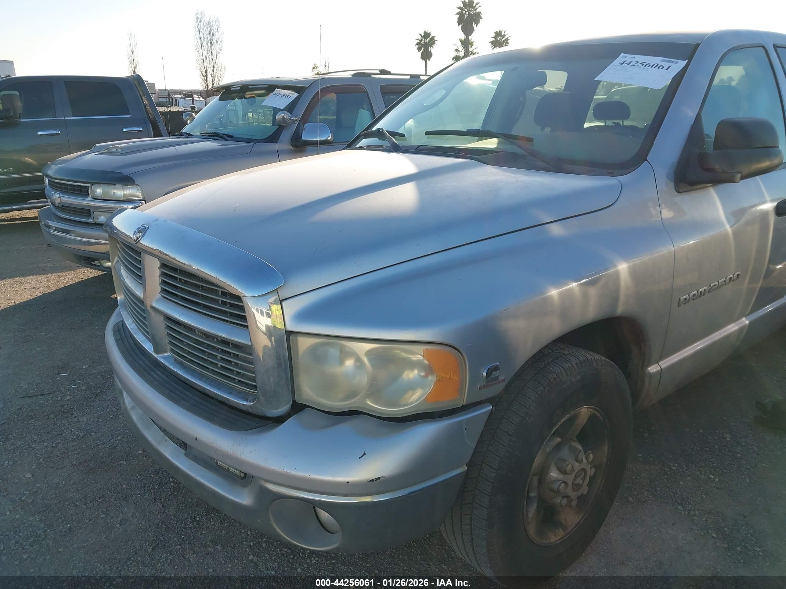 DODGE RAM image 6