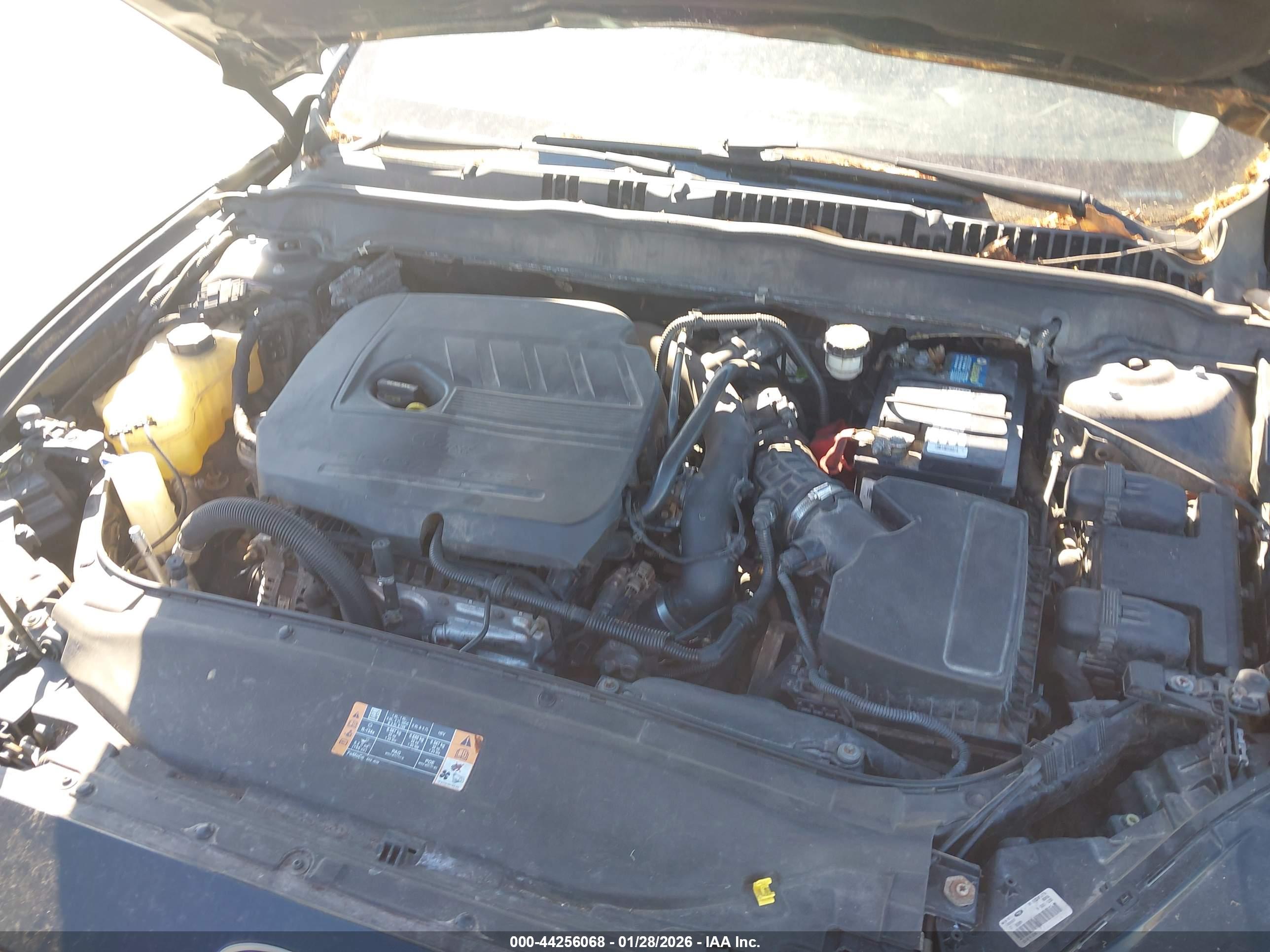 FORD FUSION image 10