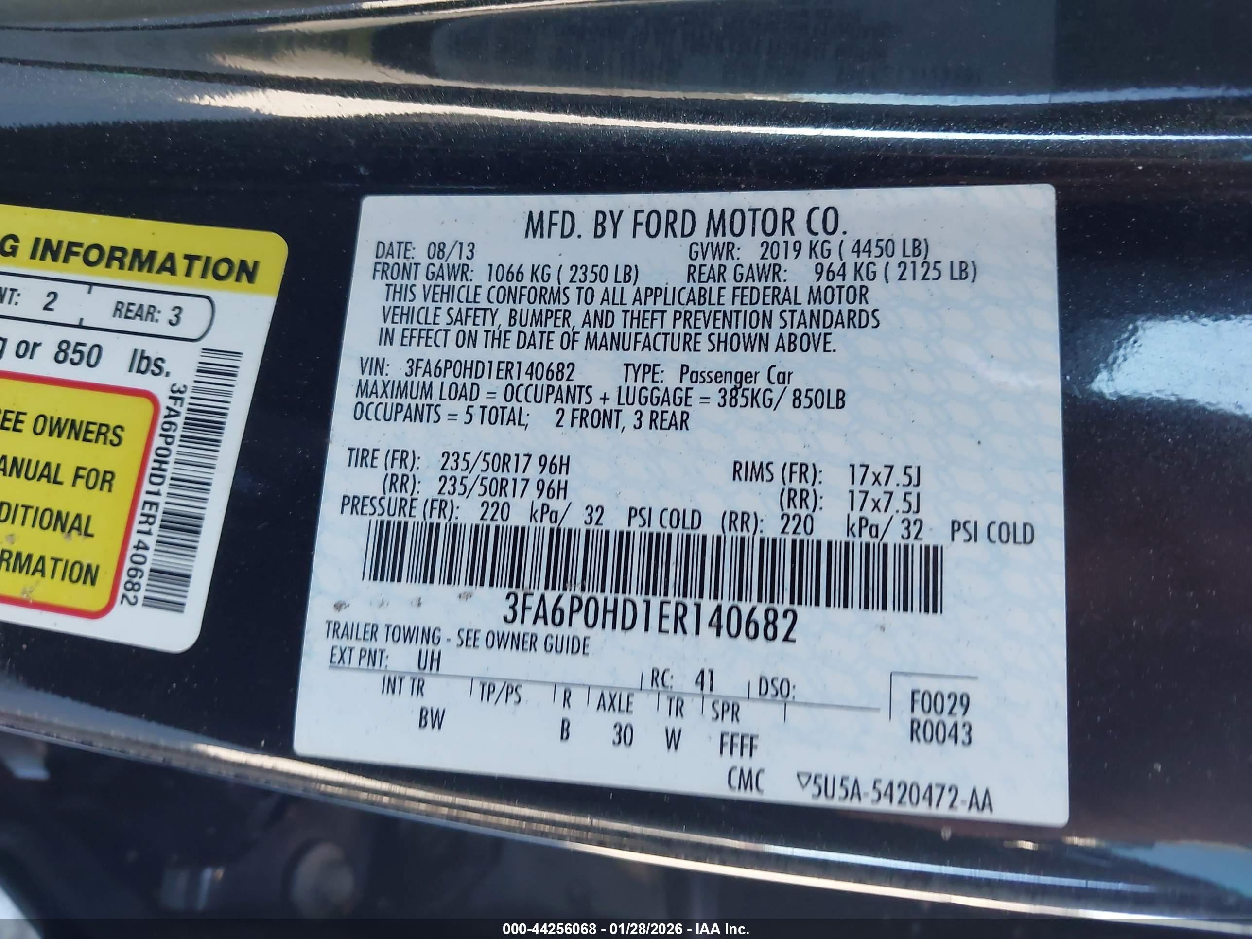 FORD FUSION image 9