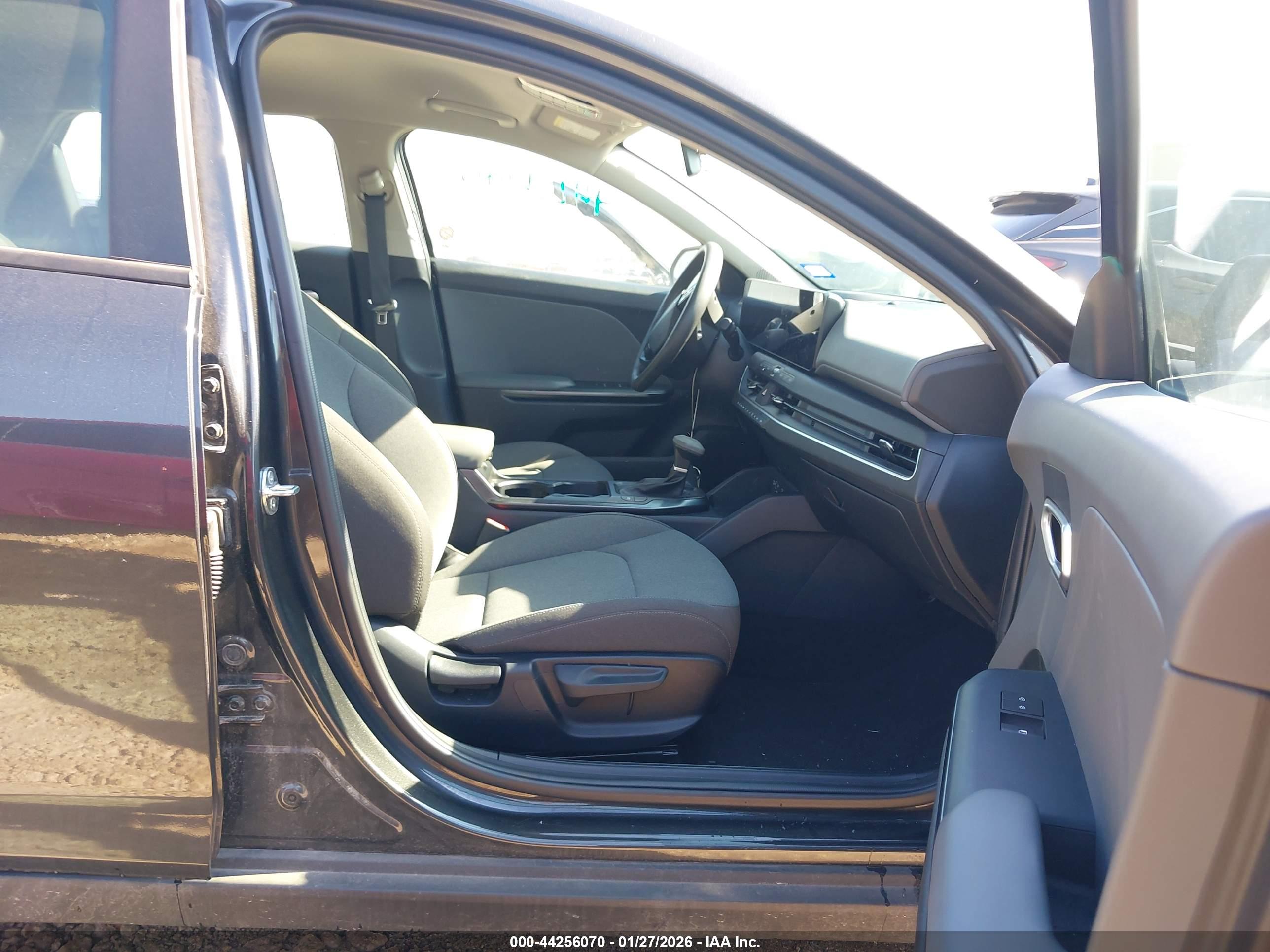 KIA K4 image 5