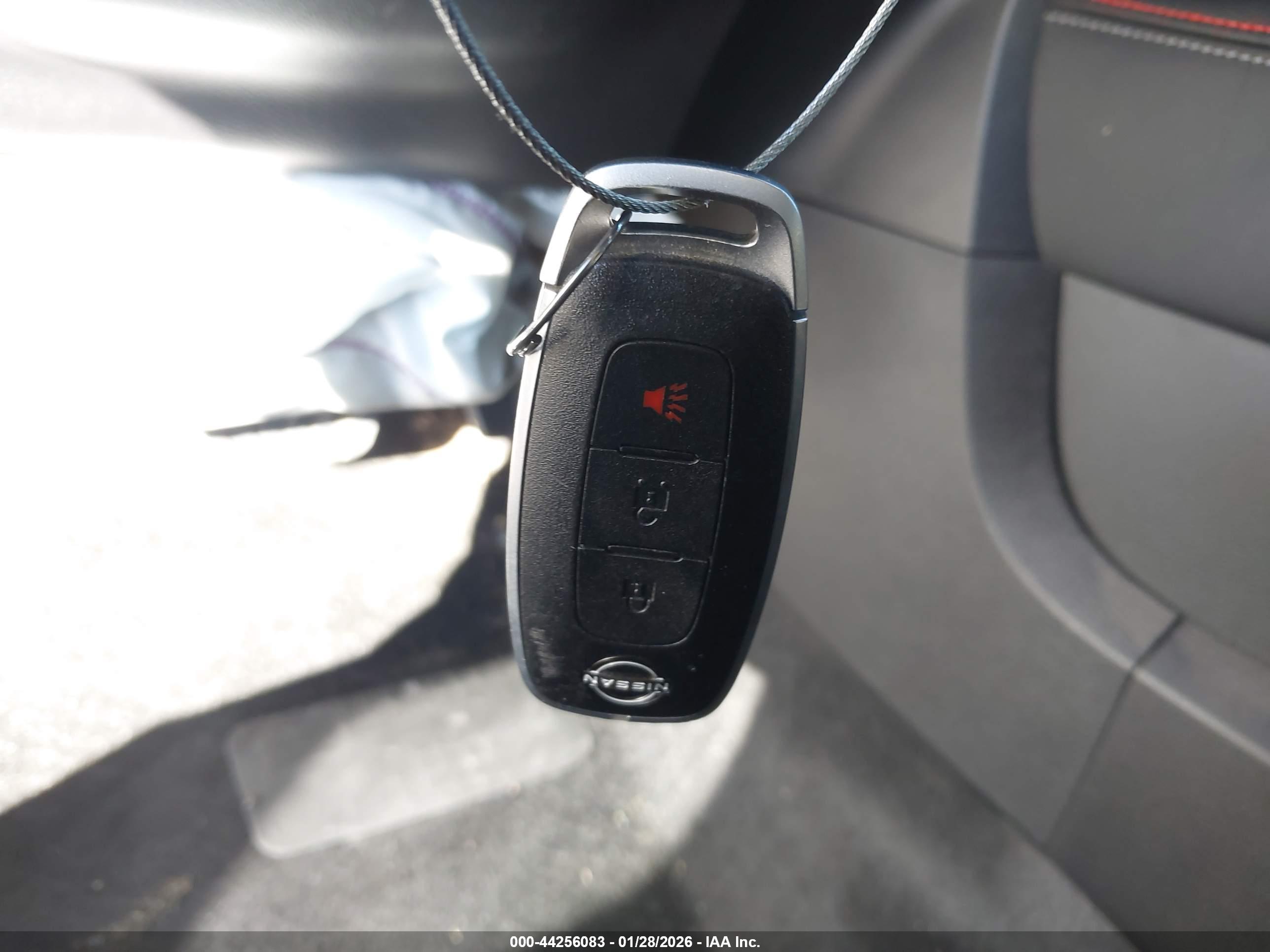 NISSAN KICKS image 11