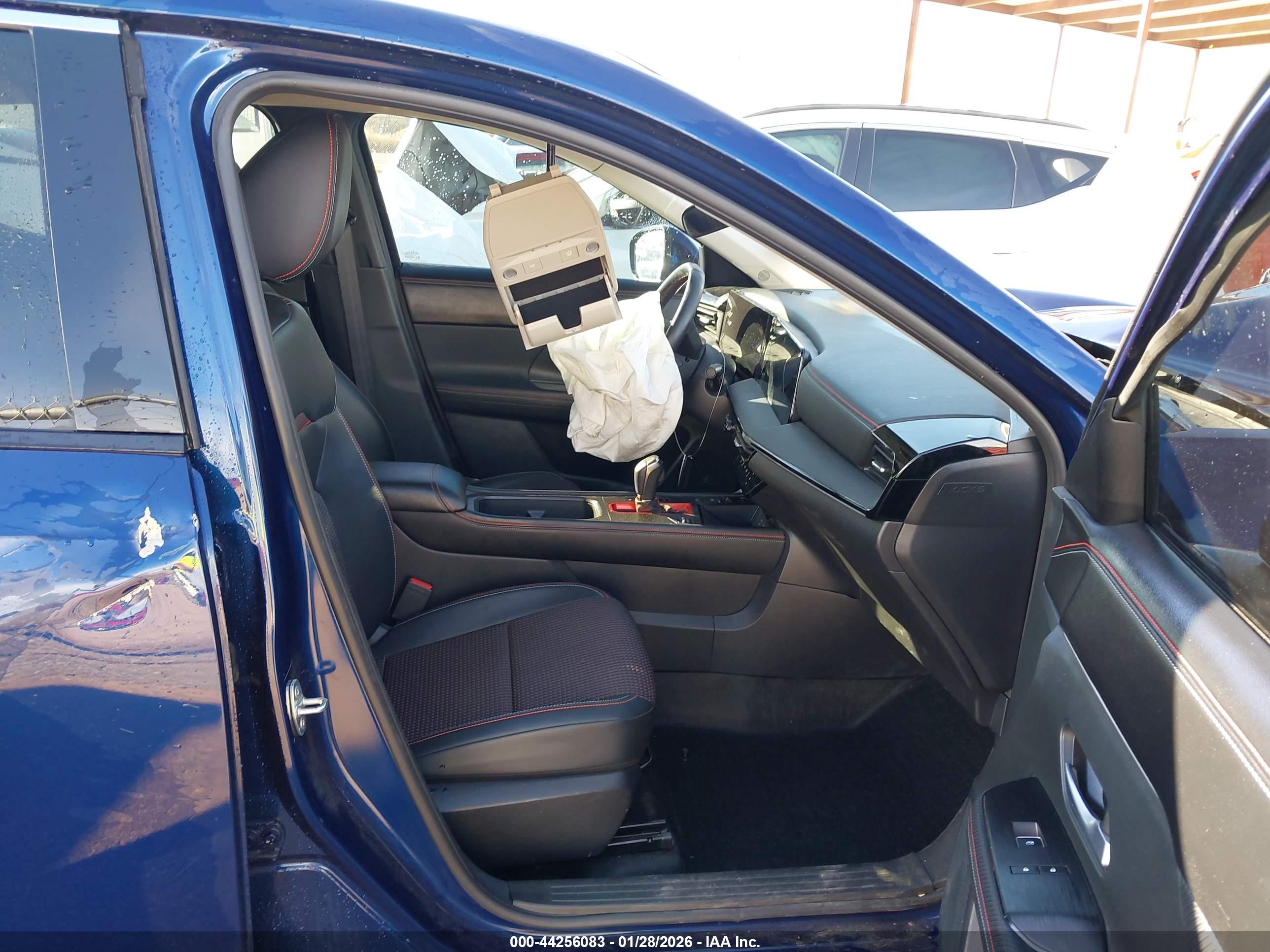 NISSAN KICKS image 5