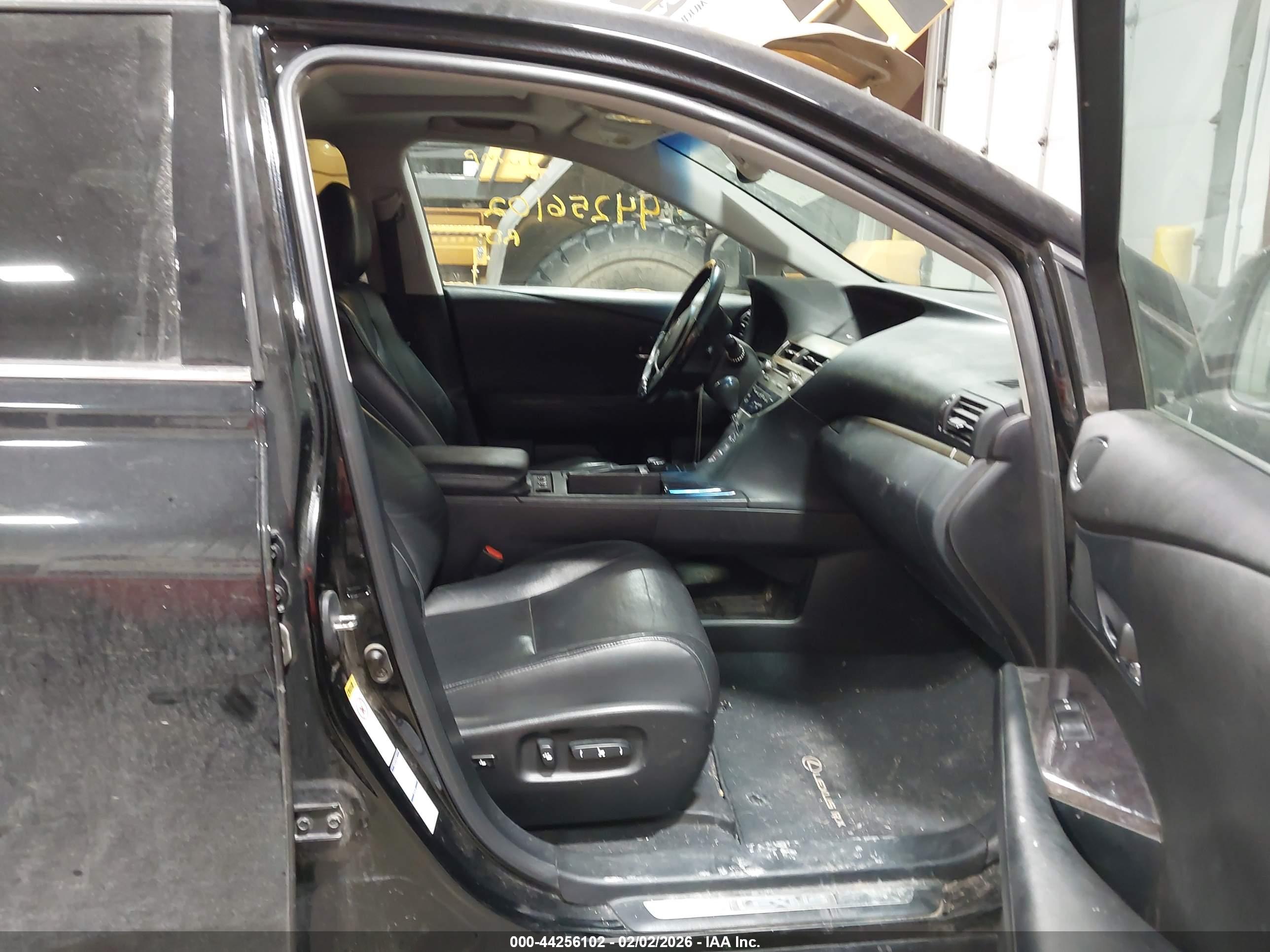 LEXUS RX image 5