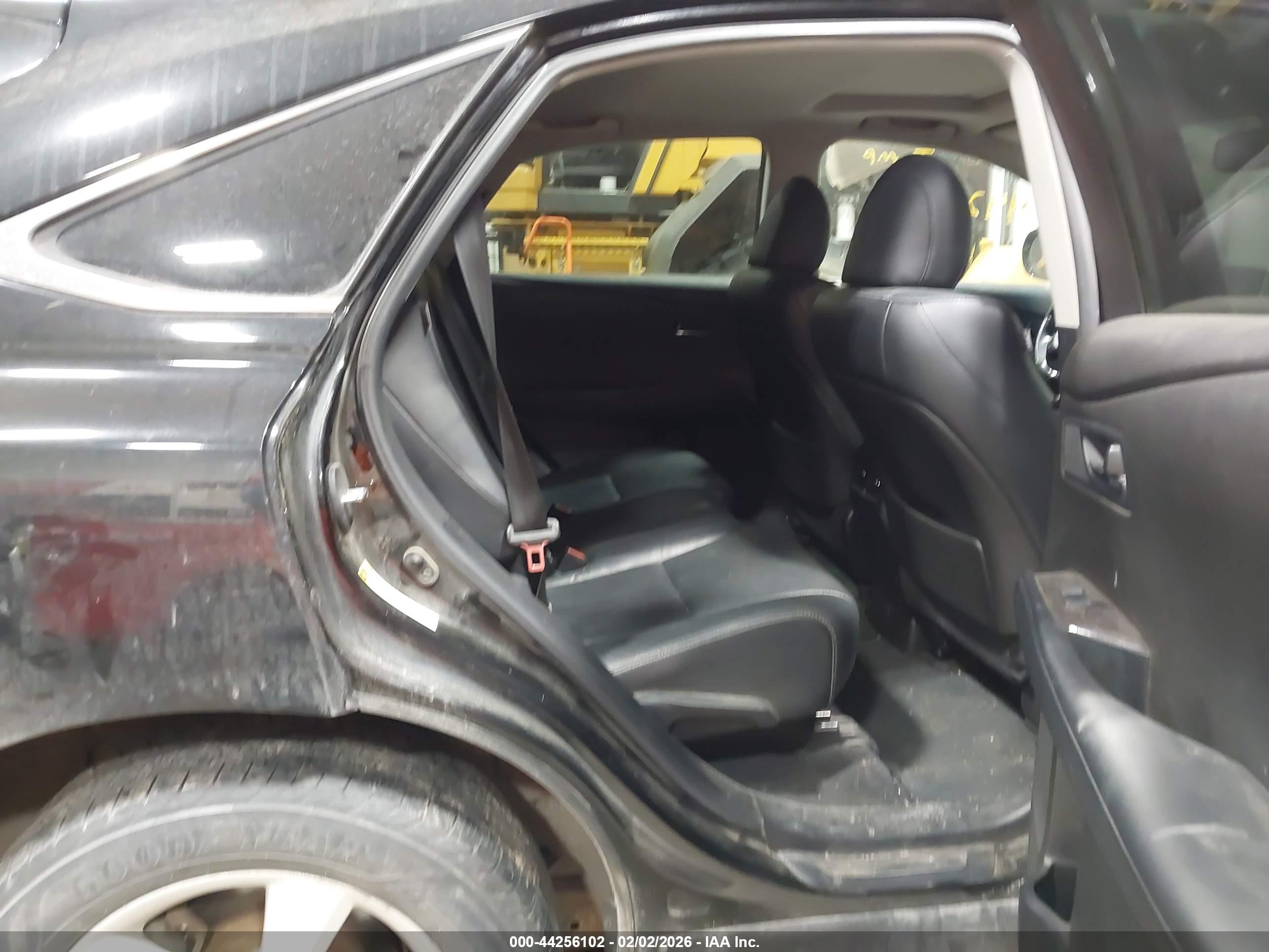 LEXUS RX image 8