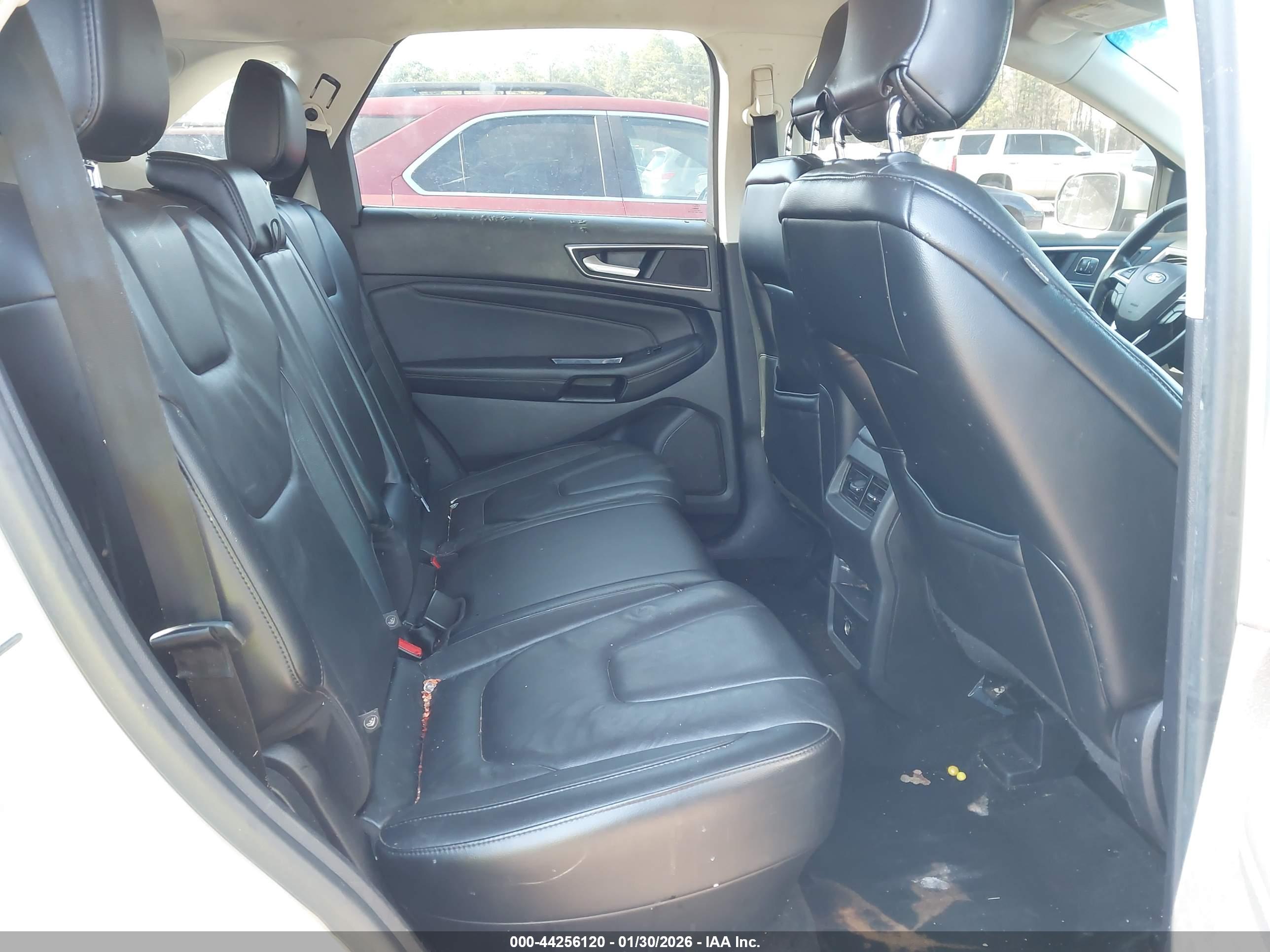 FORD EDGE image 8