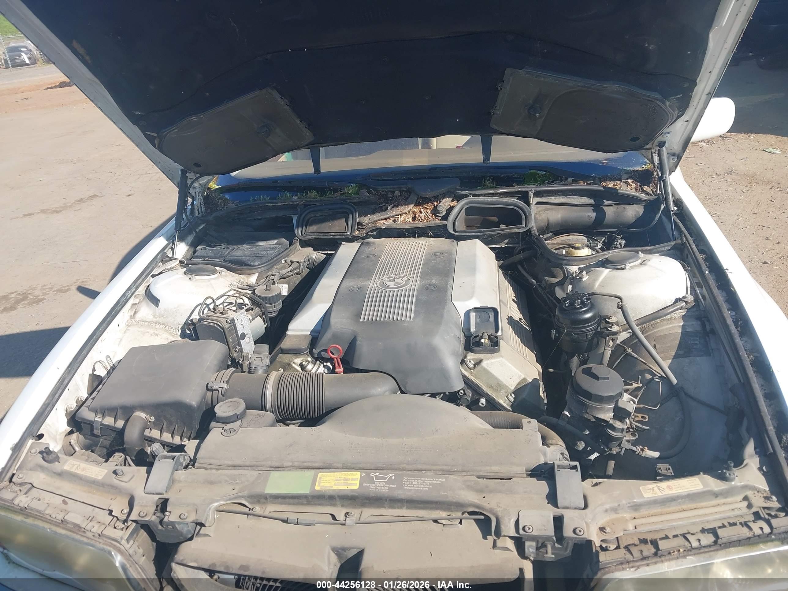 BMW 740IL image 10