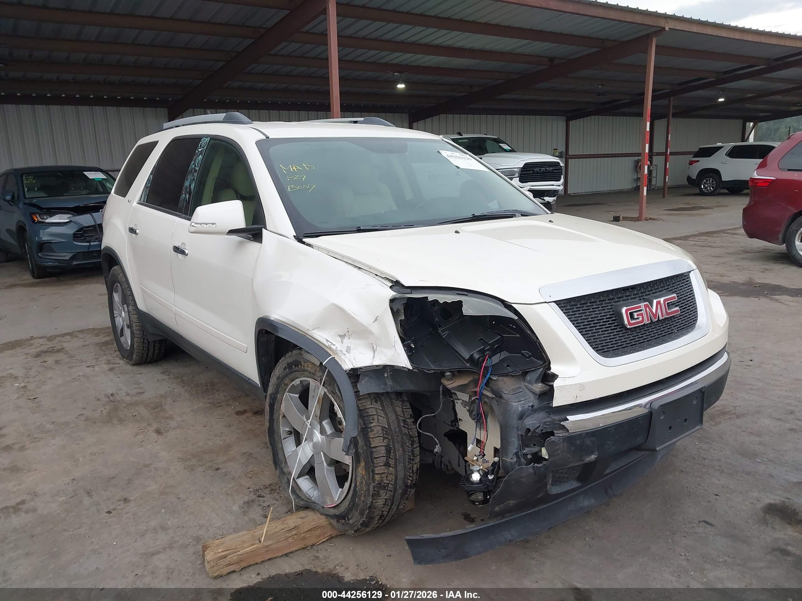 GMC ACADIA image 6