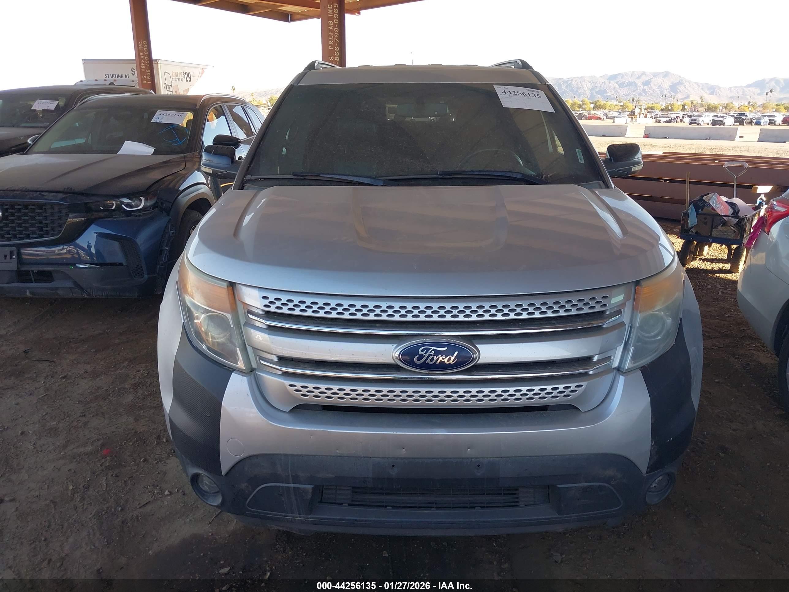 FORD EXPLORER image 6