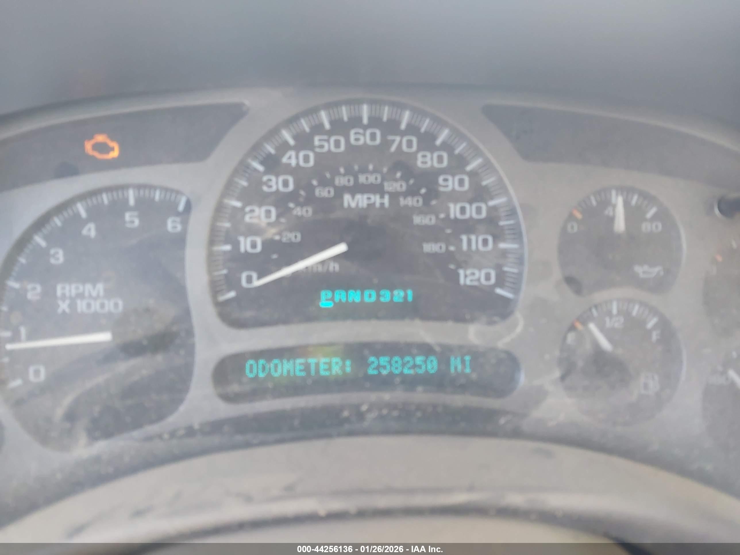 GMC YUKON image 7
