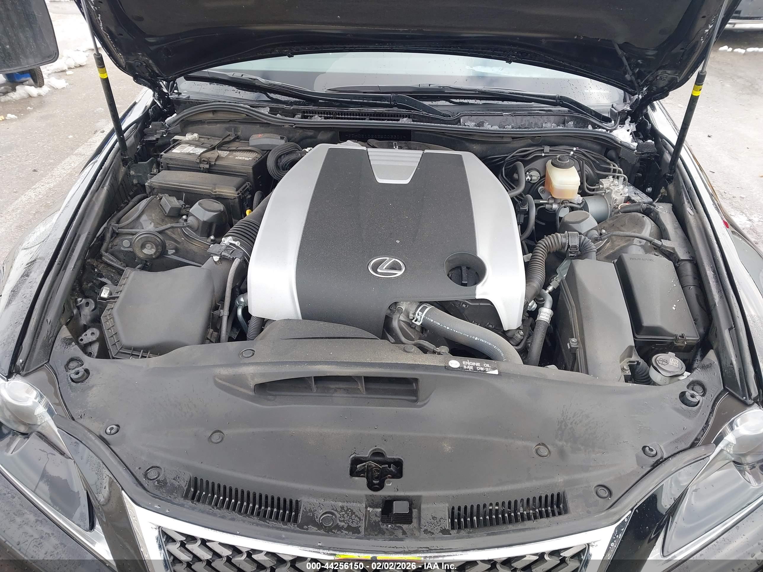 LEXUS IS image 10
