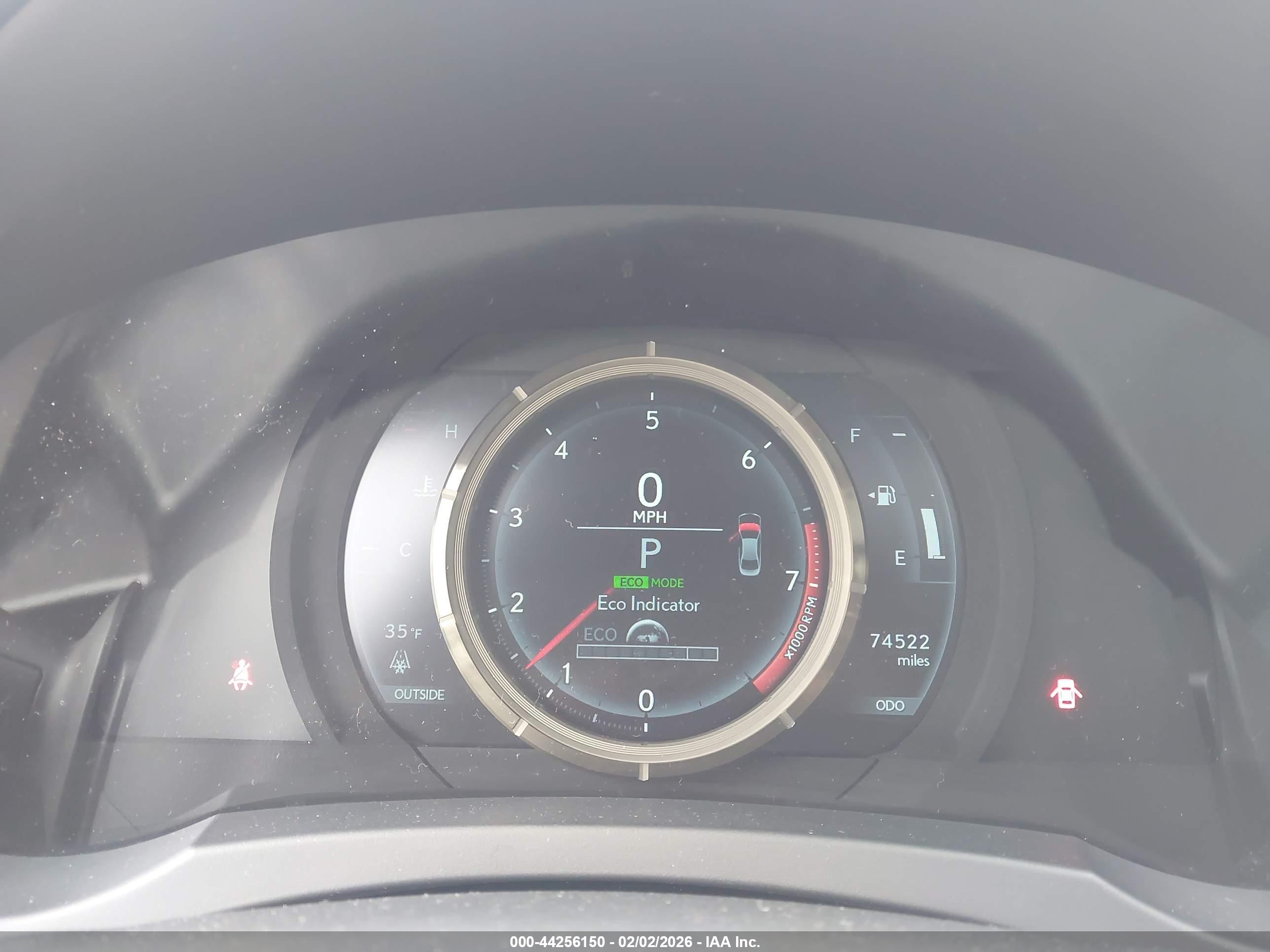 LEXUS IS image 7