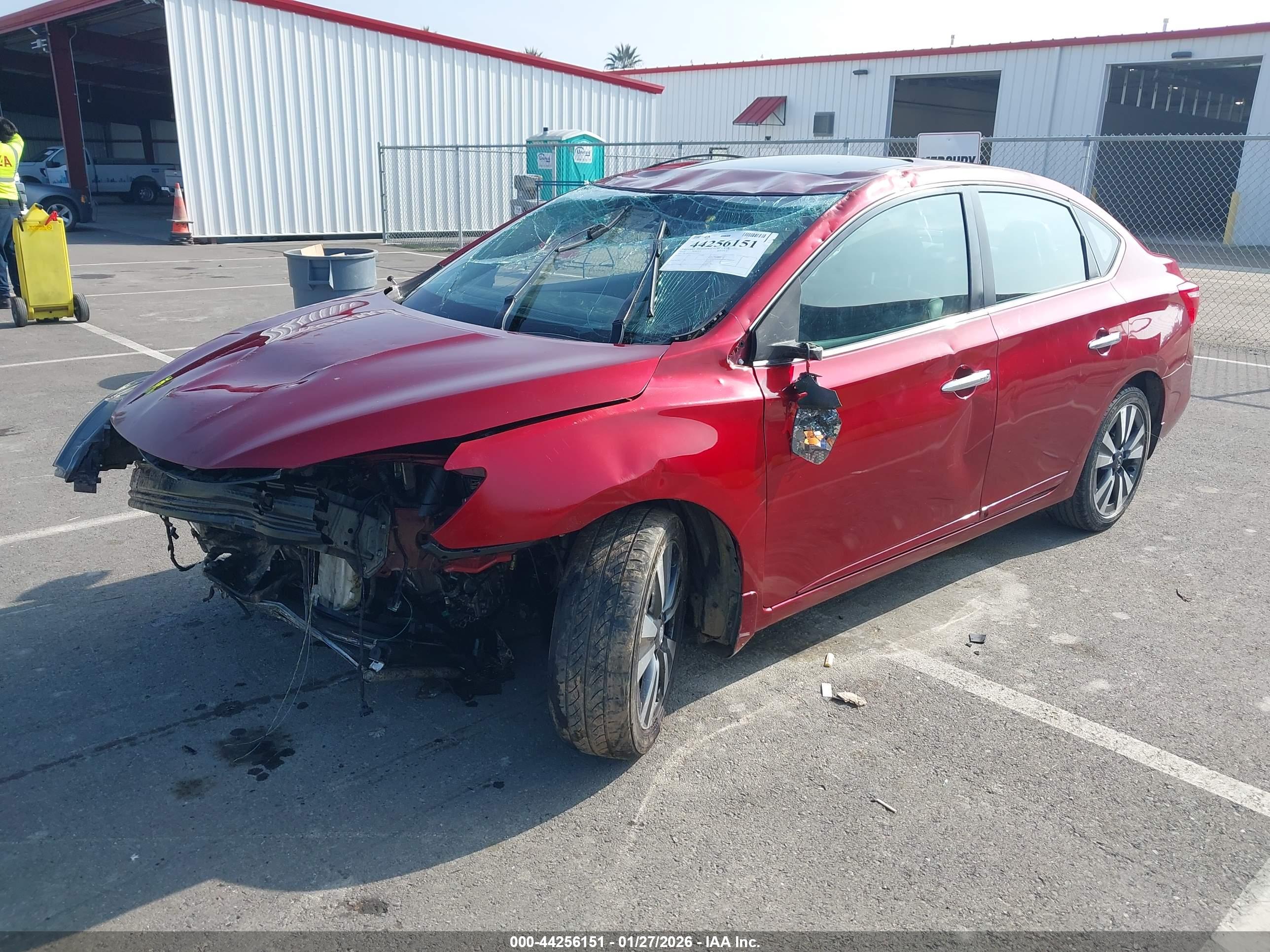 NISSAN SENTRA image 2