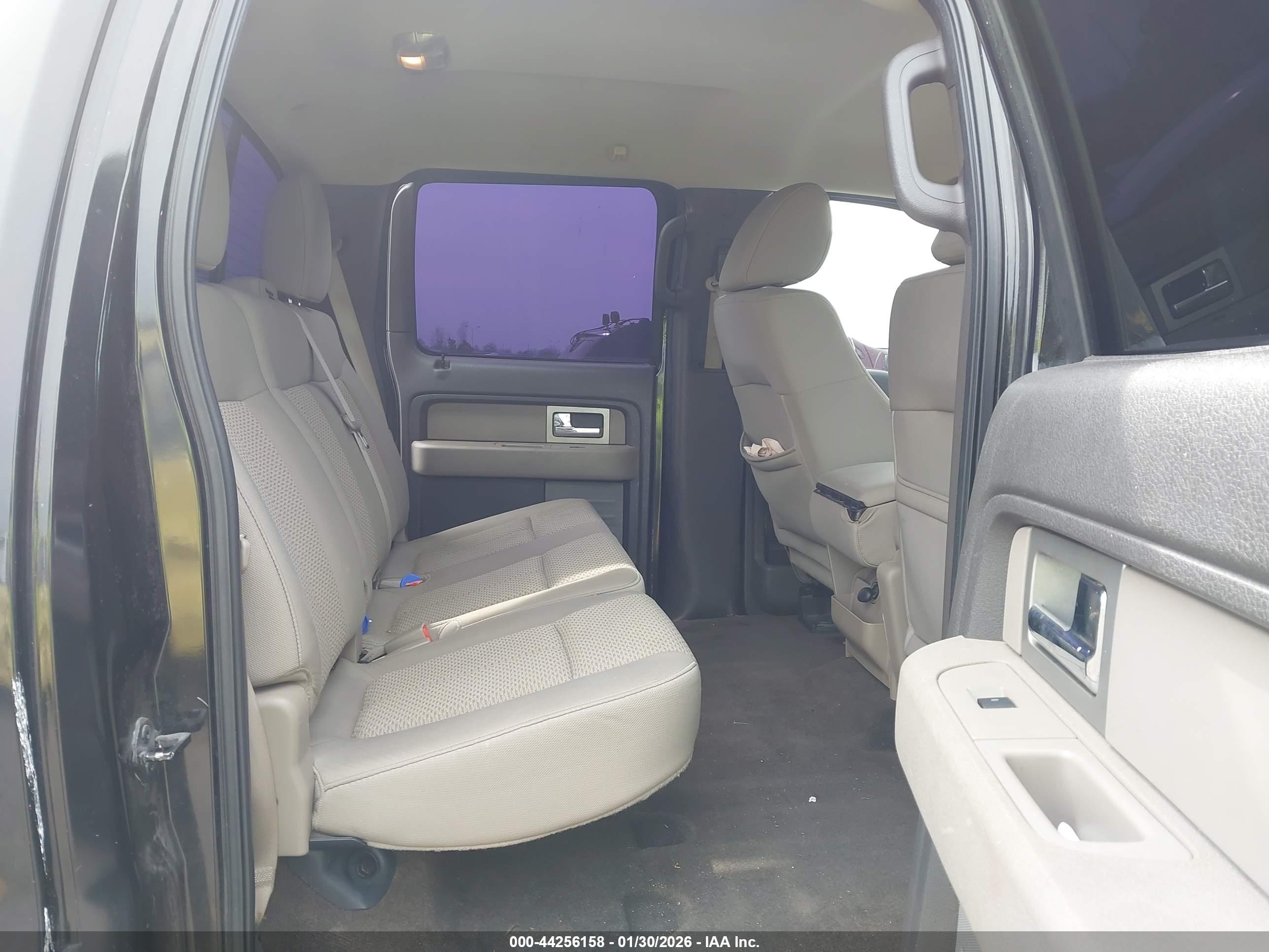 FORD F-150 image 8