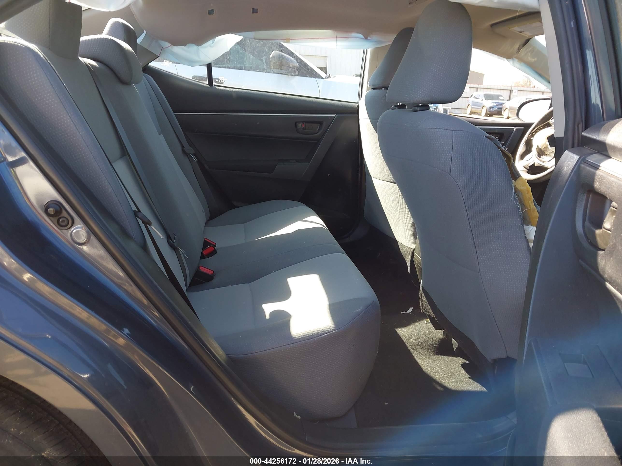TOYOTA COROLLA image 8
