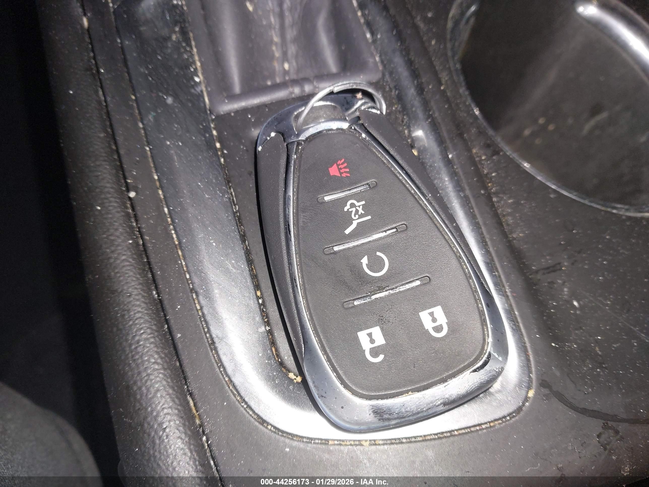CHEVROLET EQUINOX image 11
