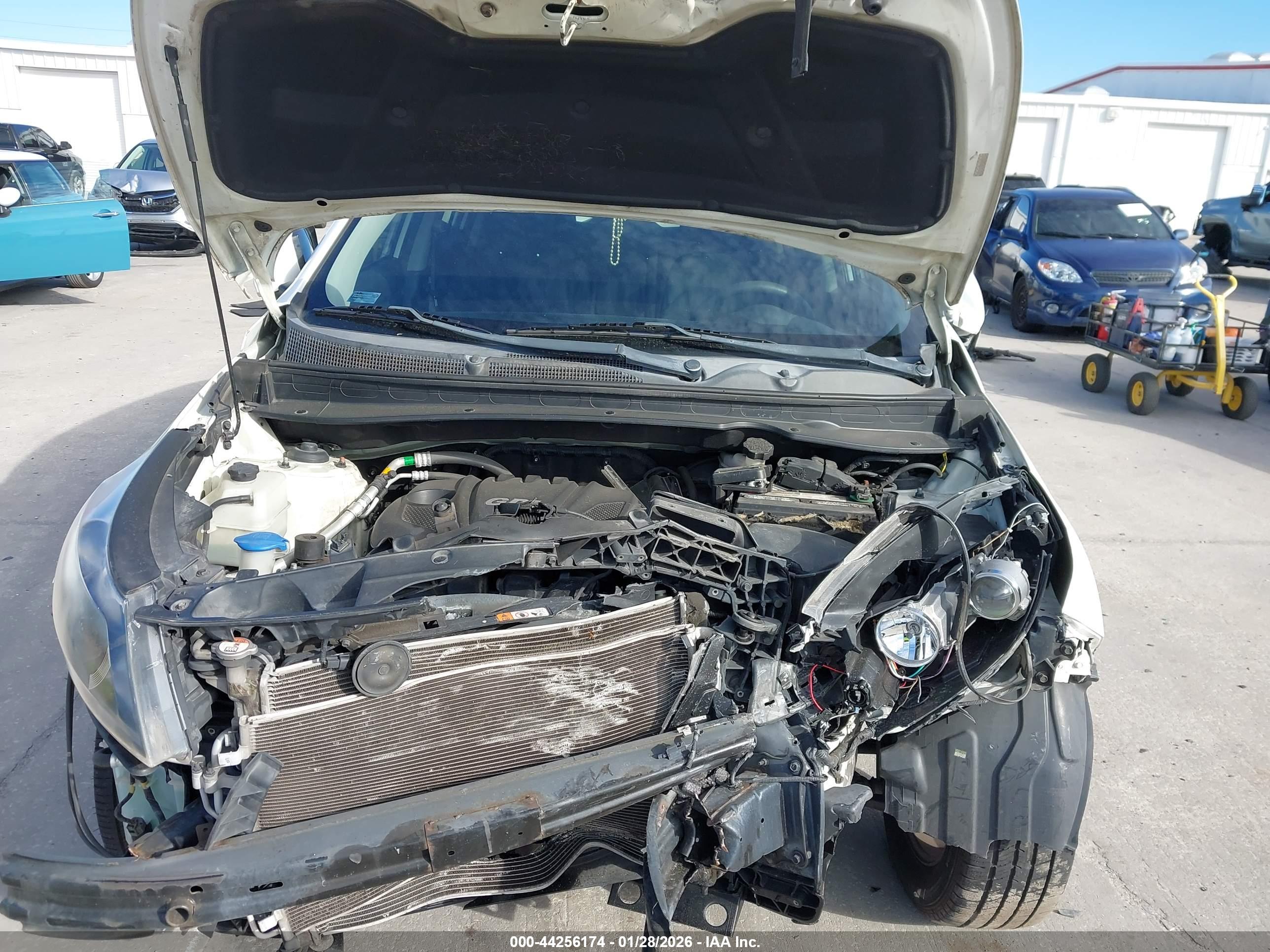 KIA SPORTAGE image 10