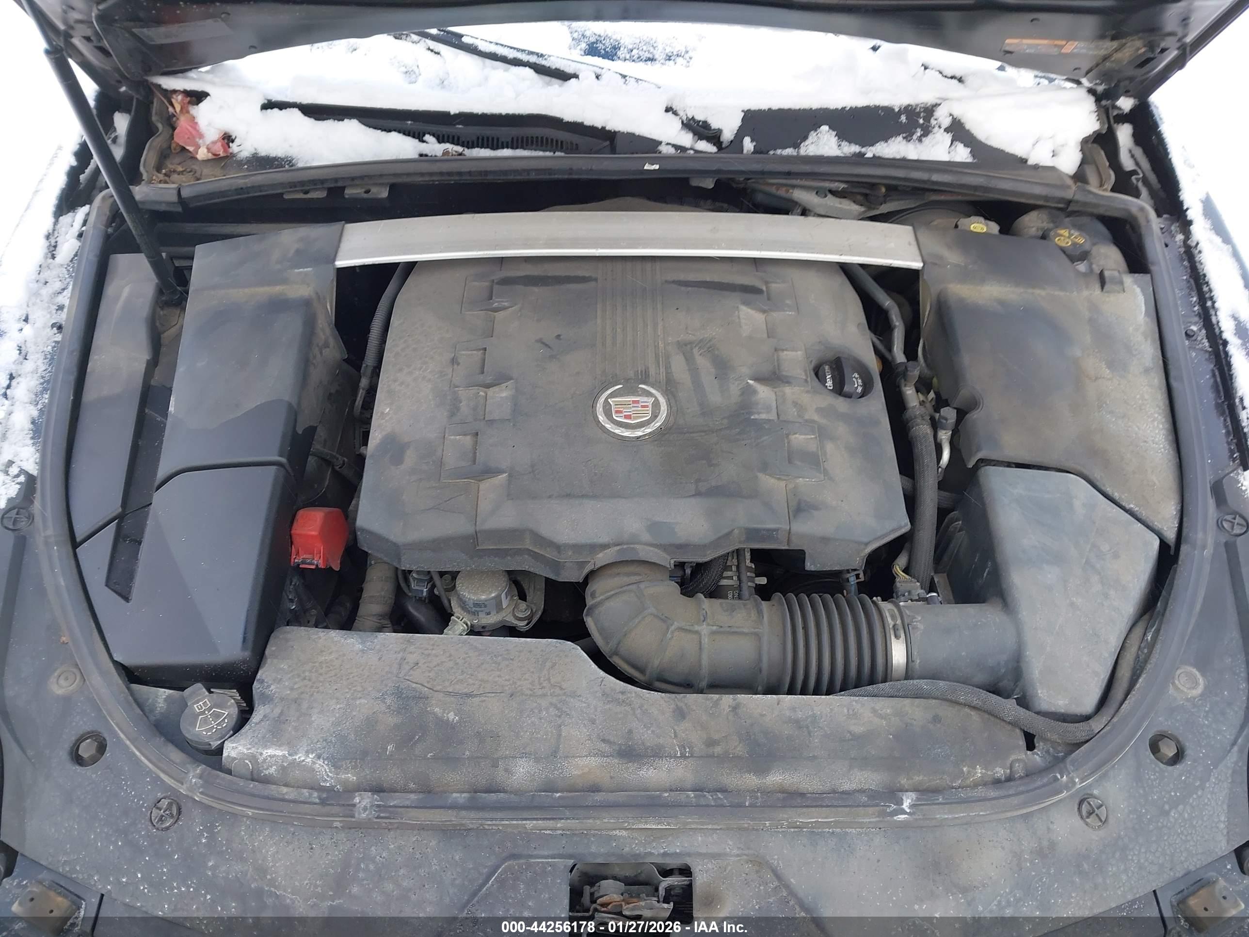 CADILLAC CTS image 10