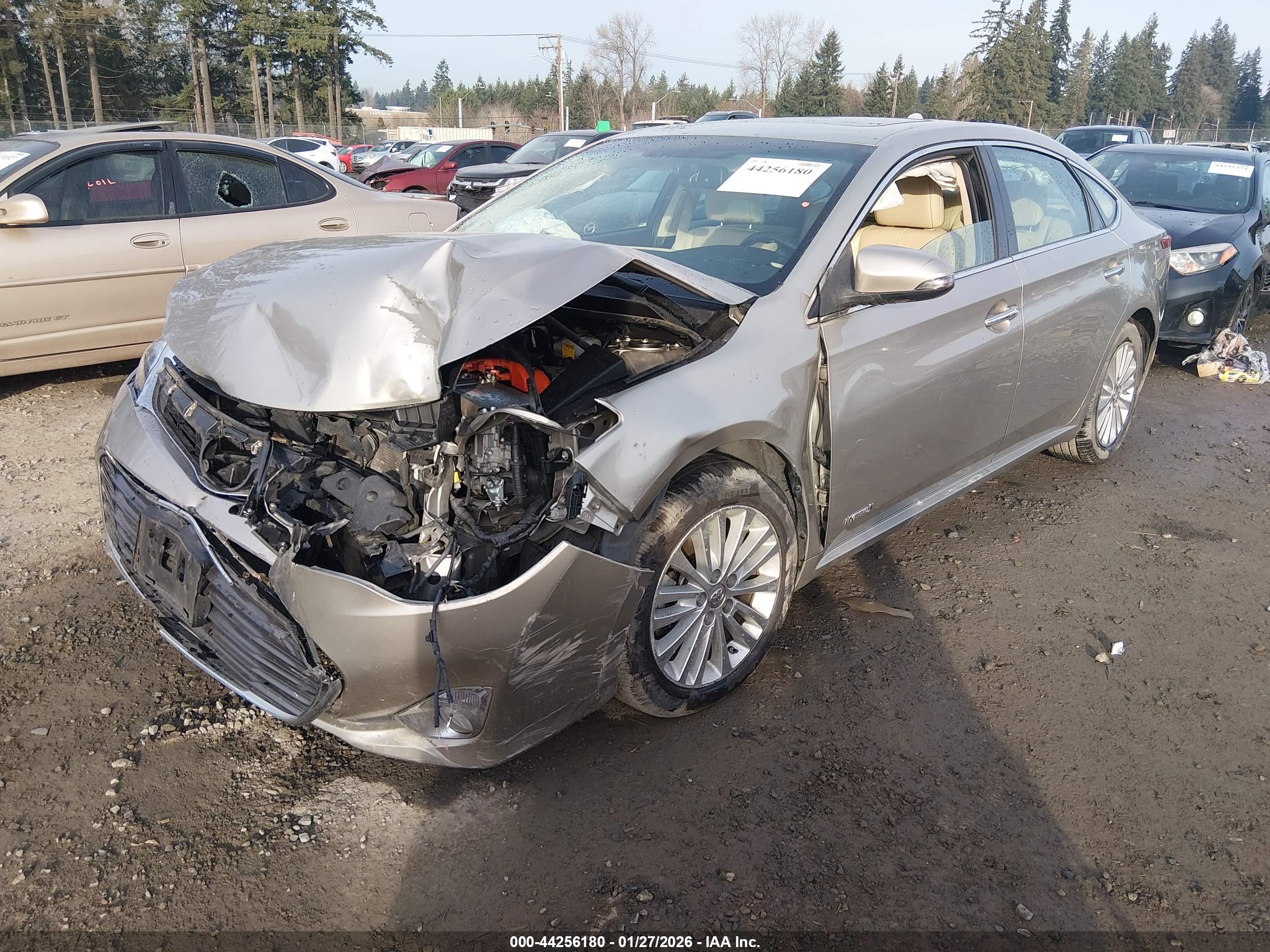 TOYOTA AVALON image 2