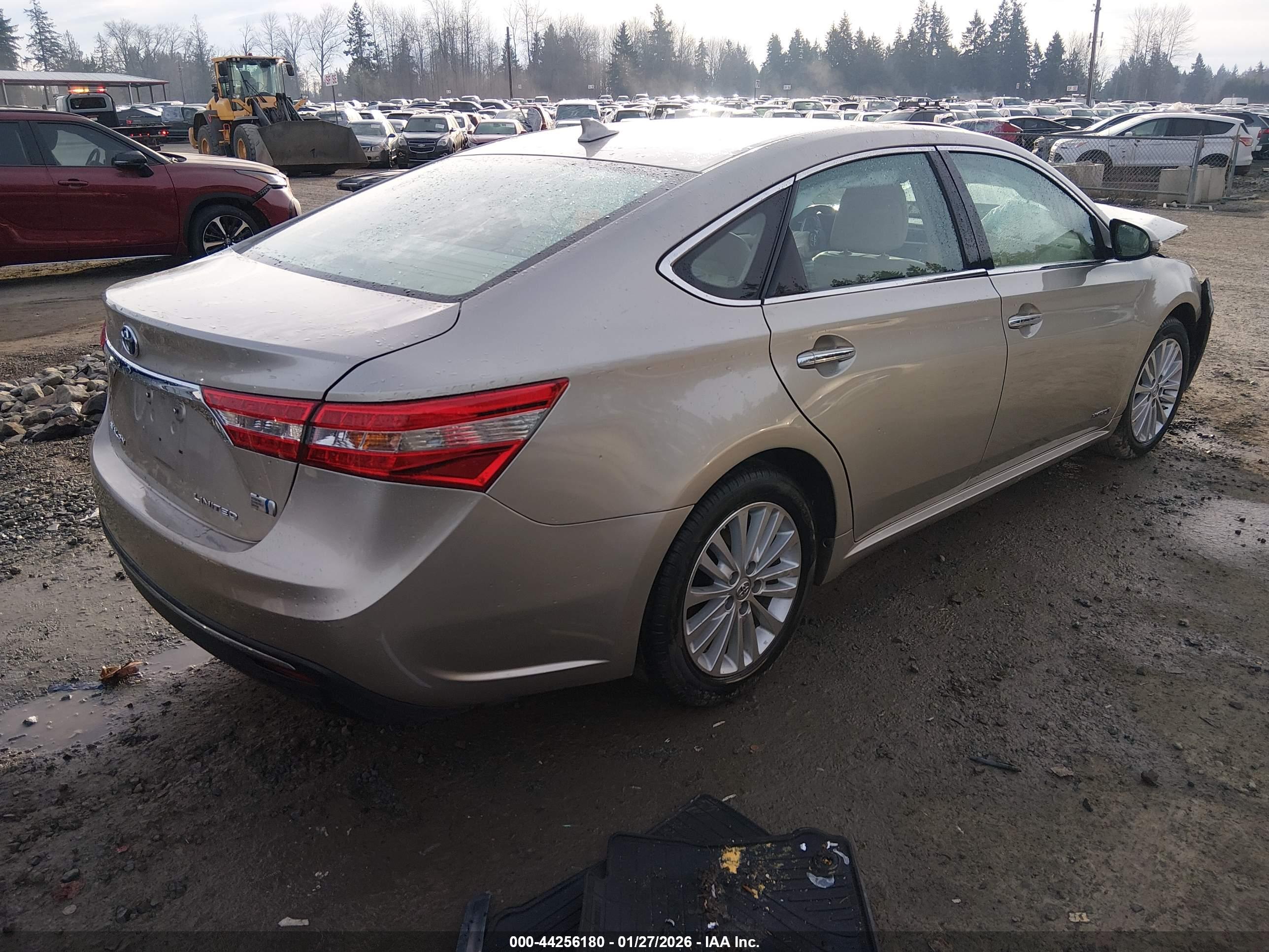 TOYOTA AVALON image 4