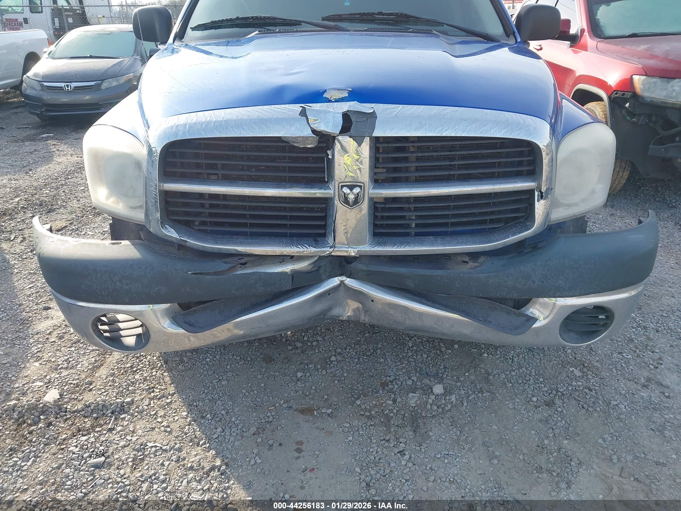 DODGE RAM image 6