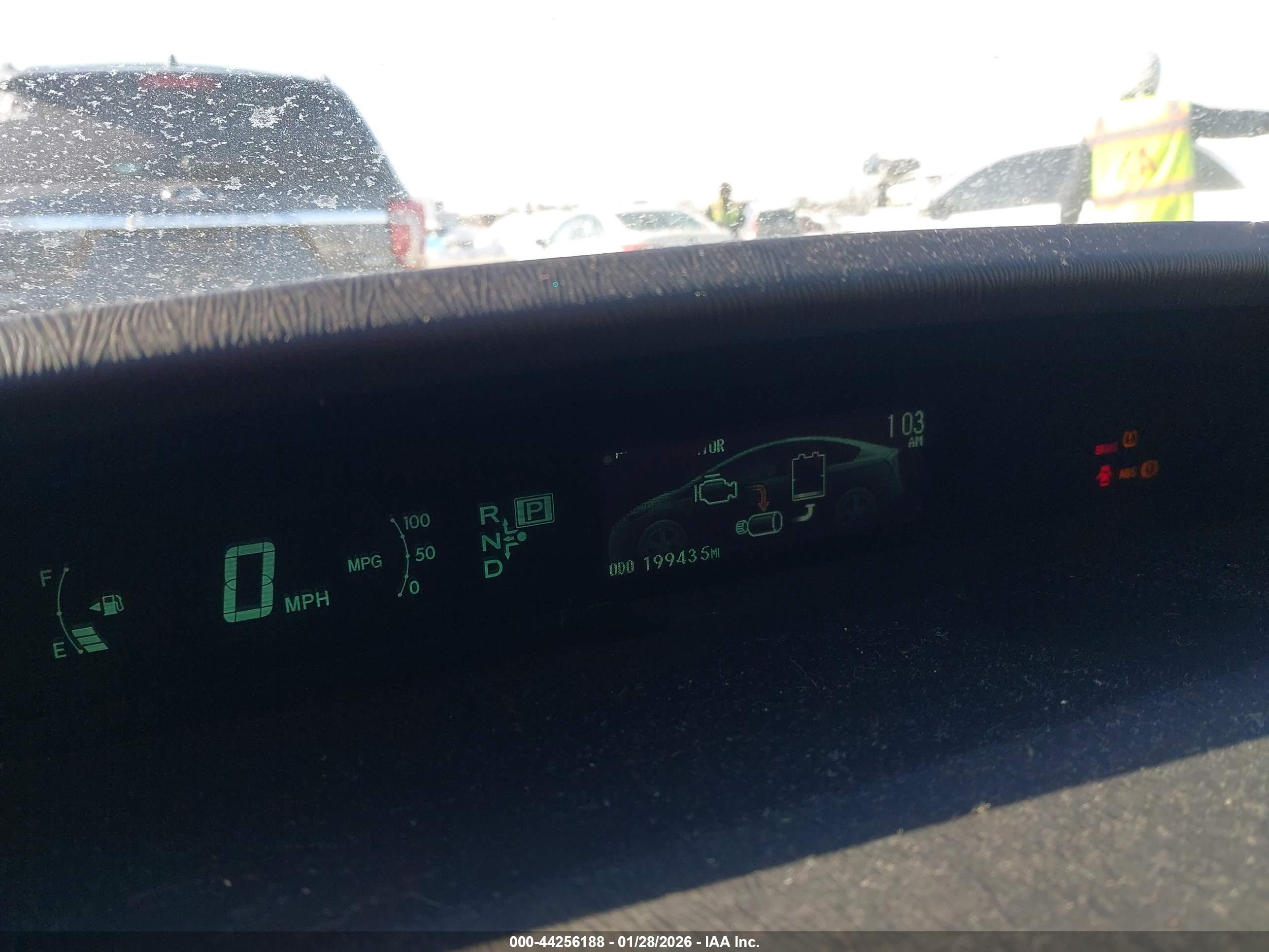 TOYOTA PRIUS image 7