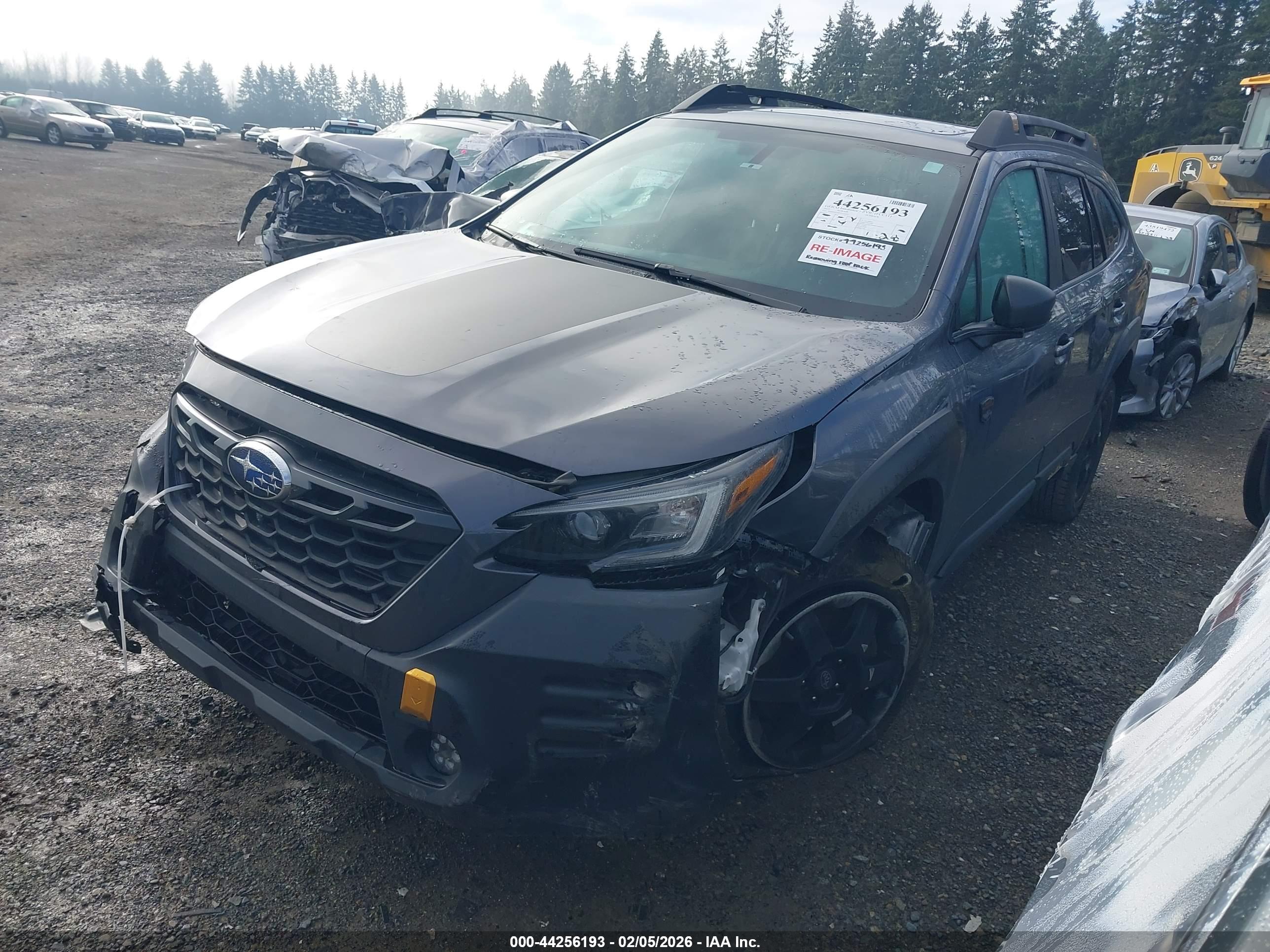 SUBARU OUTBACK image 2
